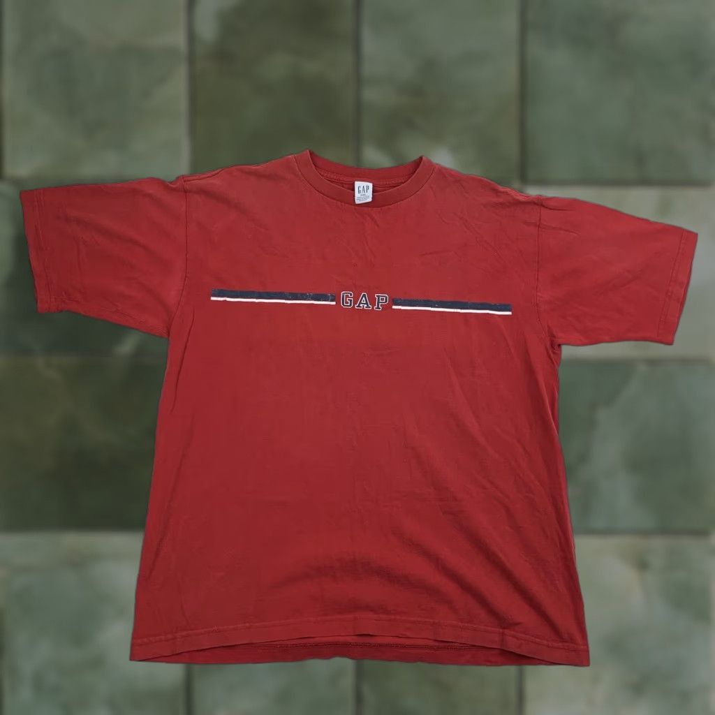 VINTAGE Gap Shirt Adult Medium Red Solid Crew Neck Box Logo Grunge Y2K 90s Mens