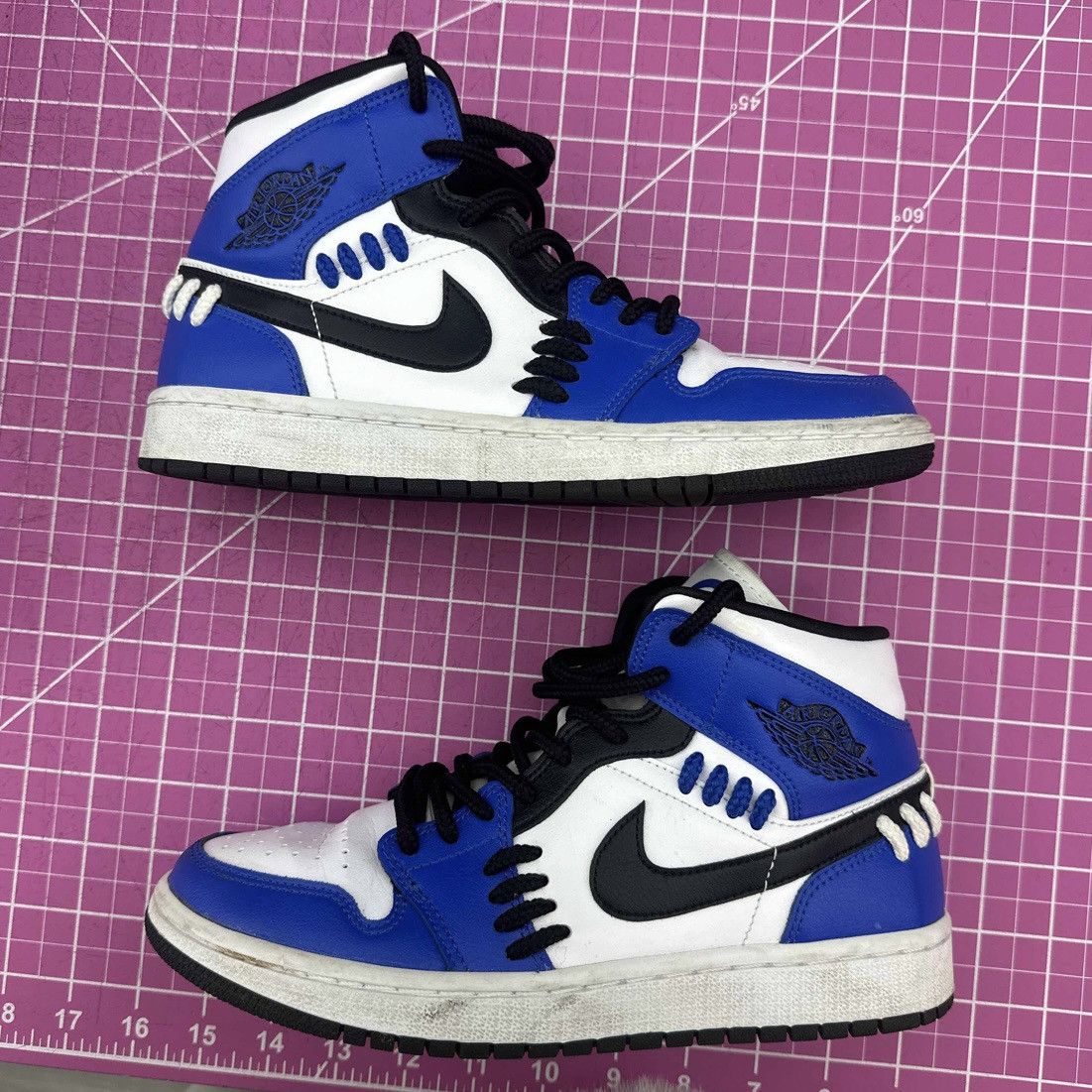 Air Jordan 1 Mid Womens 7.5 Sisterhood Black Blue White