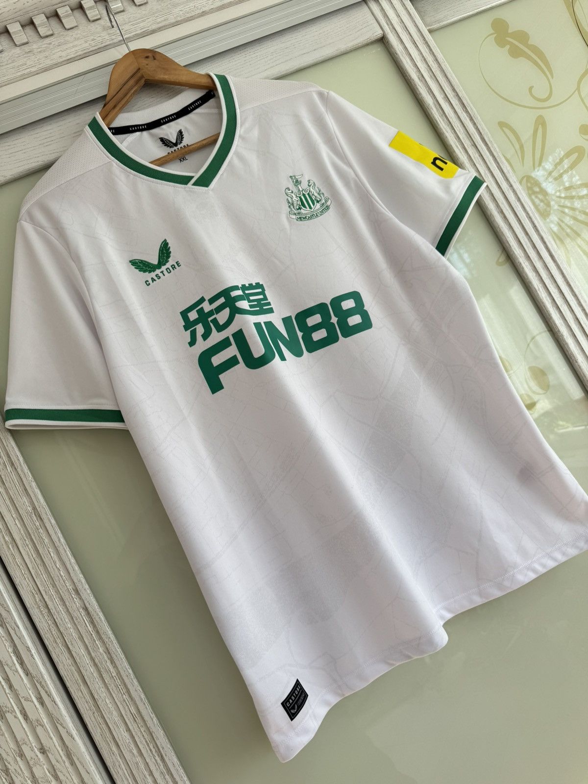 Other Newcastle United 2022-2023 Soccer Jersey Football Kit Shirt Size US XXL / EU 58 / 5 - 4 Thumbnail