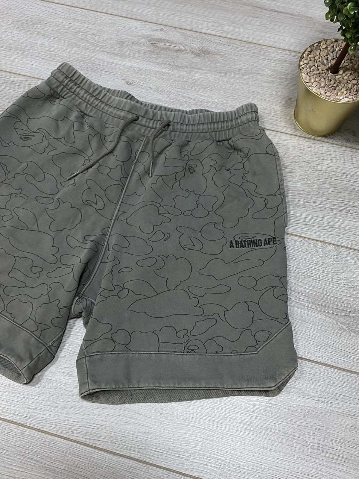 Bape Line 1st Camo head Wide Fit Sweat Shorts big logo Size US 32 / EU 48 - 3 Thumbnail