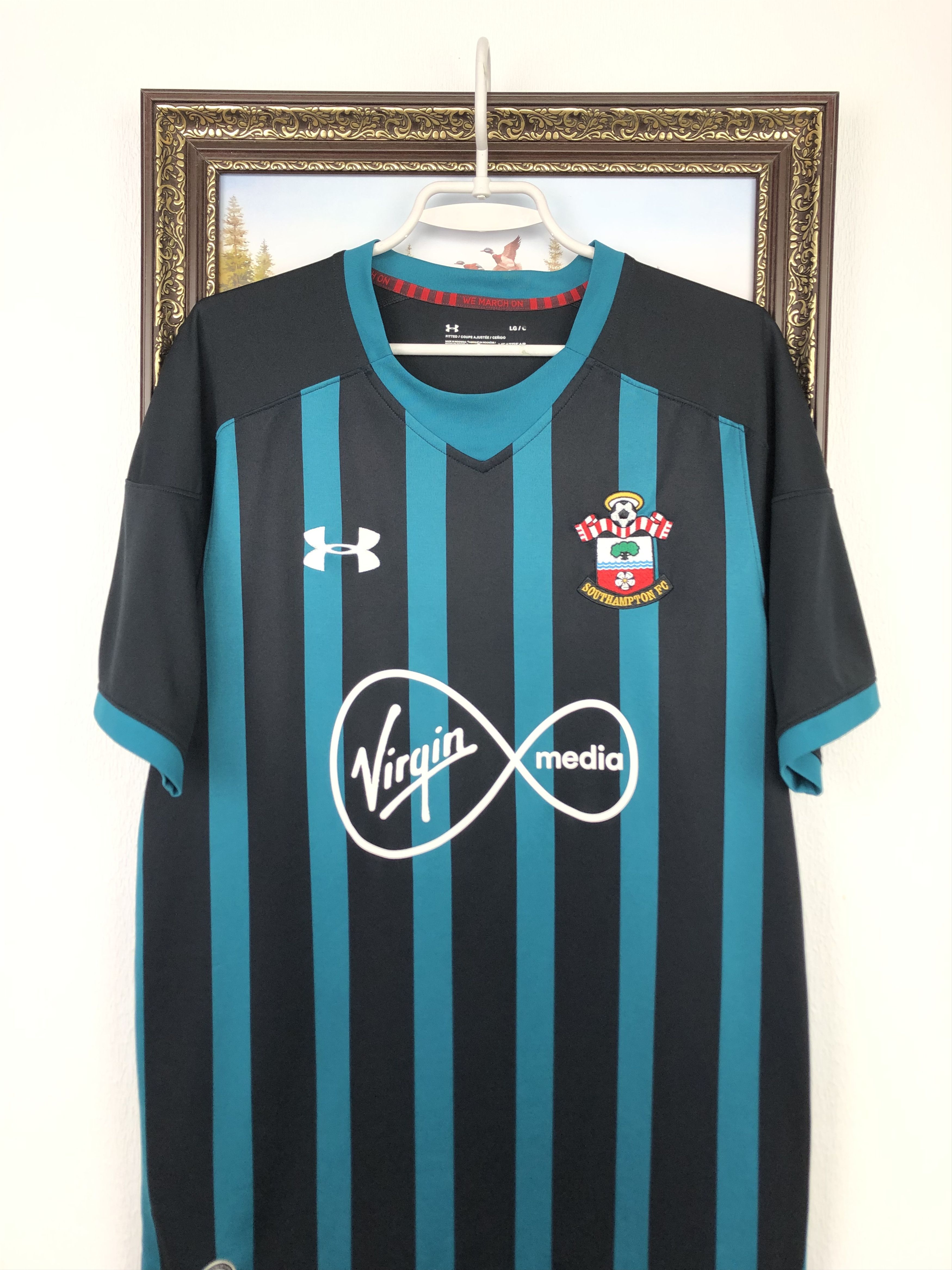 Other Southampton Away football shirt 2017 Soccer Mens Jersey Size US L / EU 52-54 / 3 - 2 Thumbnail