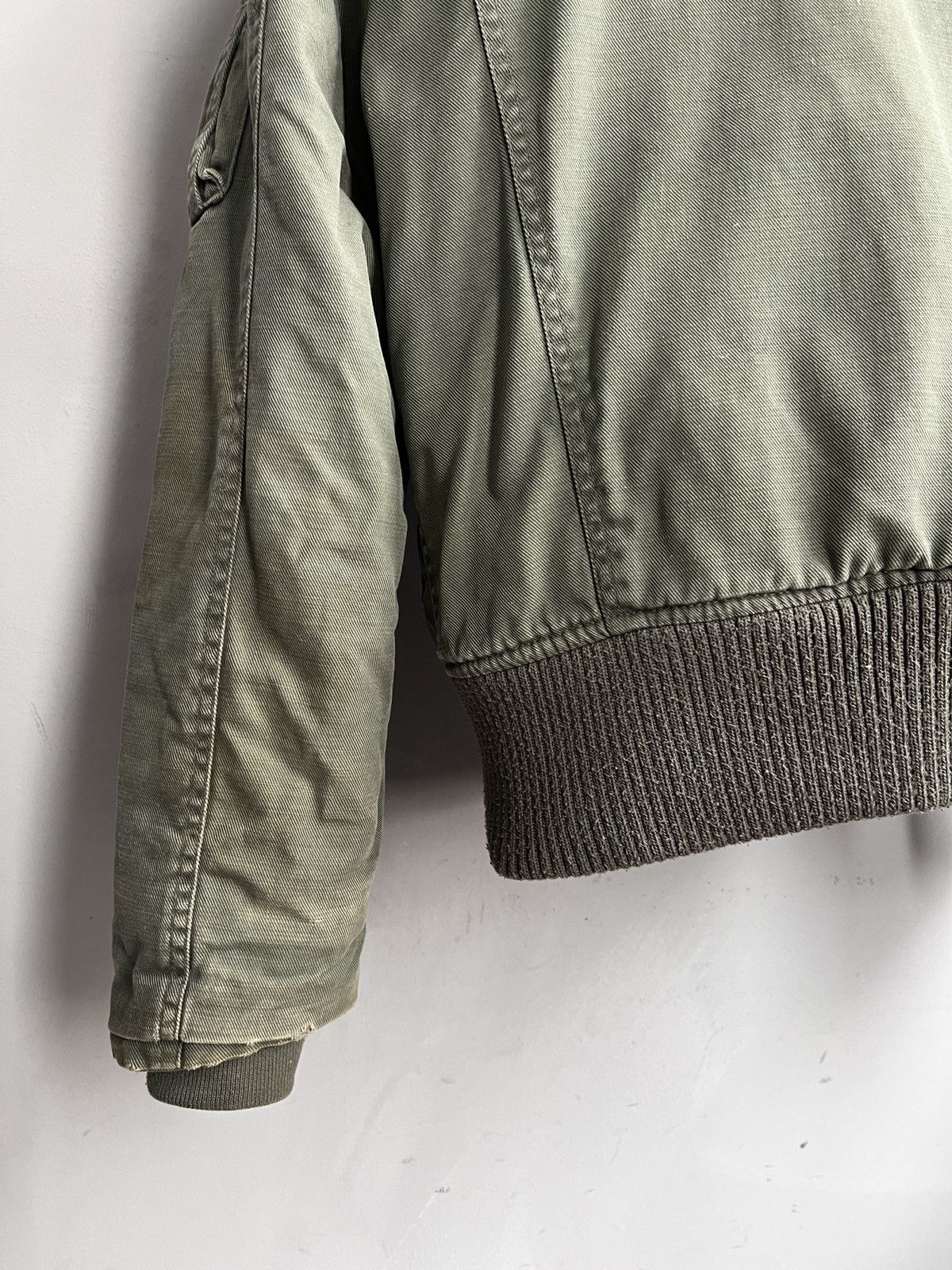 Hysteric Glamour Vintage 2000’s bomber fur hood cropped jacket junya watanabe Size US M / EU 48-50 / 2 - 10 Thumbnail