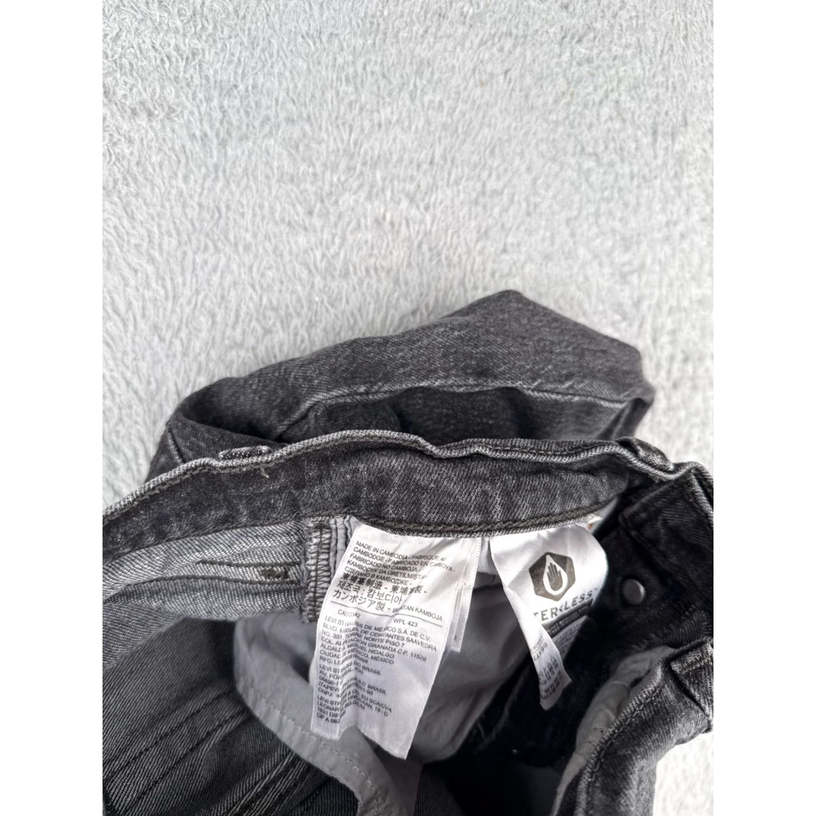 Levi's Levis Premium Jeans Women 25 Black Distressed Big E Ribcage Straight Ankle 24x25 Jeans Womens Black Distressed 25 Levi's Straight Retro 5-Pocket Size 42" / US 20 - 7 Thumbnail