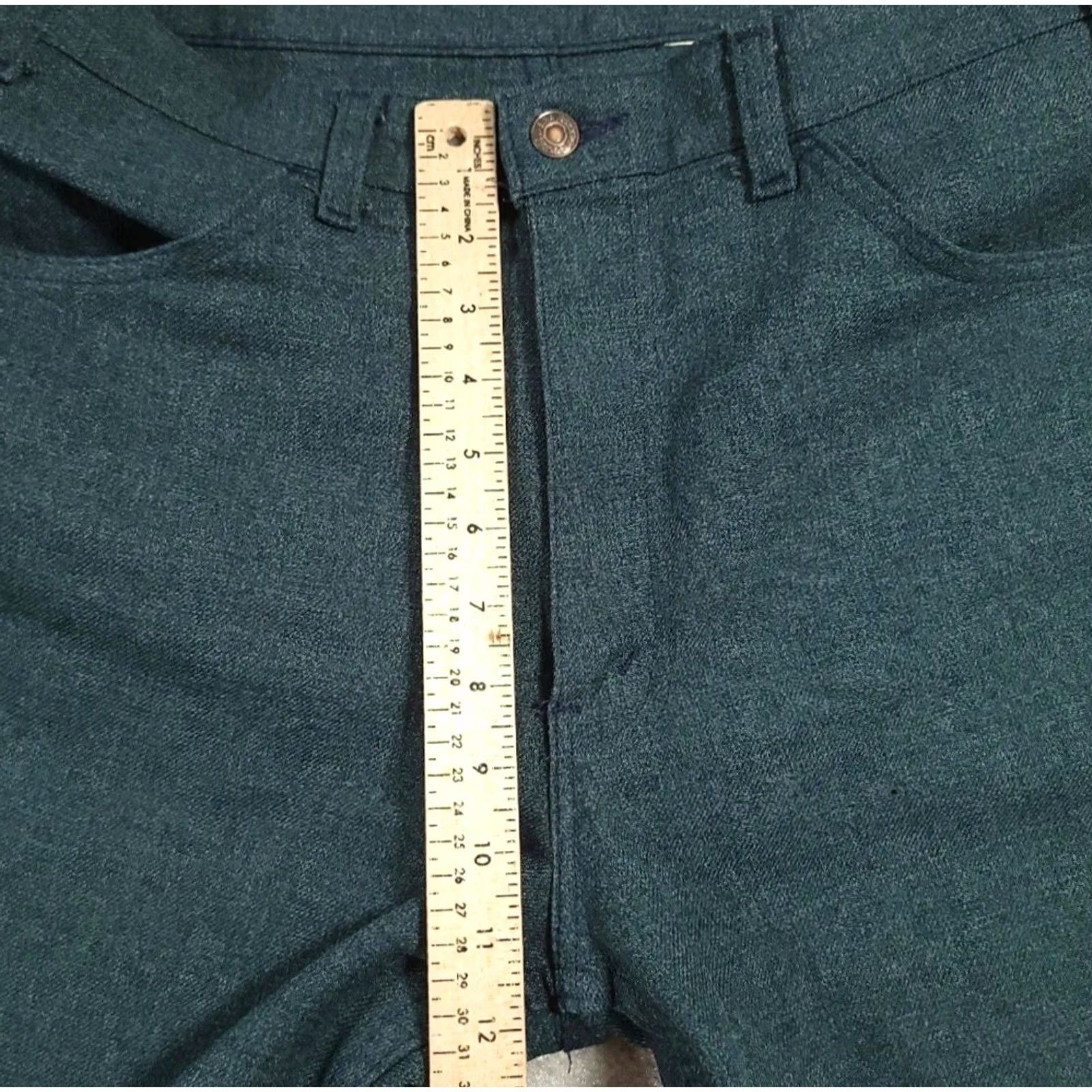 Levi's VINTAGE Levi’s Shorts Mens 36x8 Blue Scovill Zipper Black Tab Casual Chino 8 in Inseam Mens Size US 36 / EU 52 - 5 Thumbnail