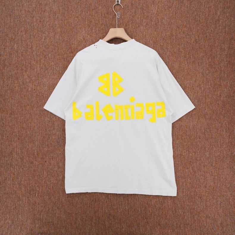Balenciaga Balenciaga Distressed Logo Short Sleeve Tee Size US S / EU 44-46 / 1 - 2 Thumbnail
