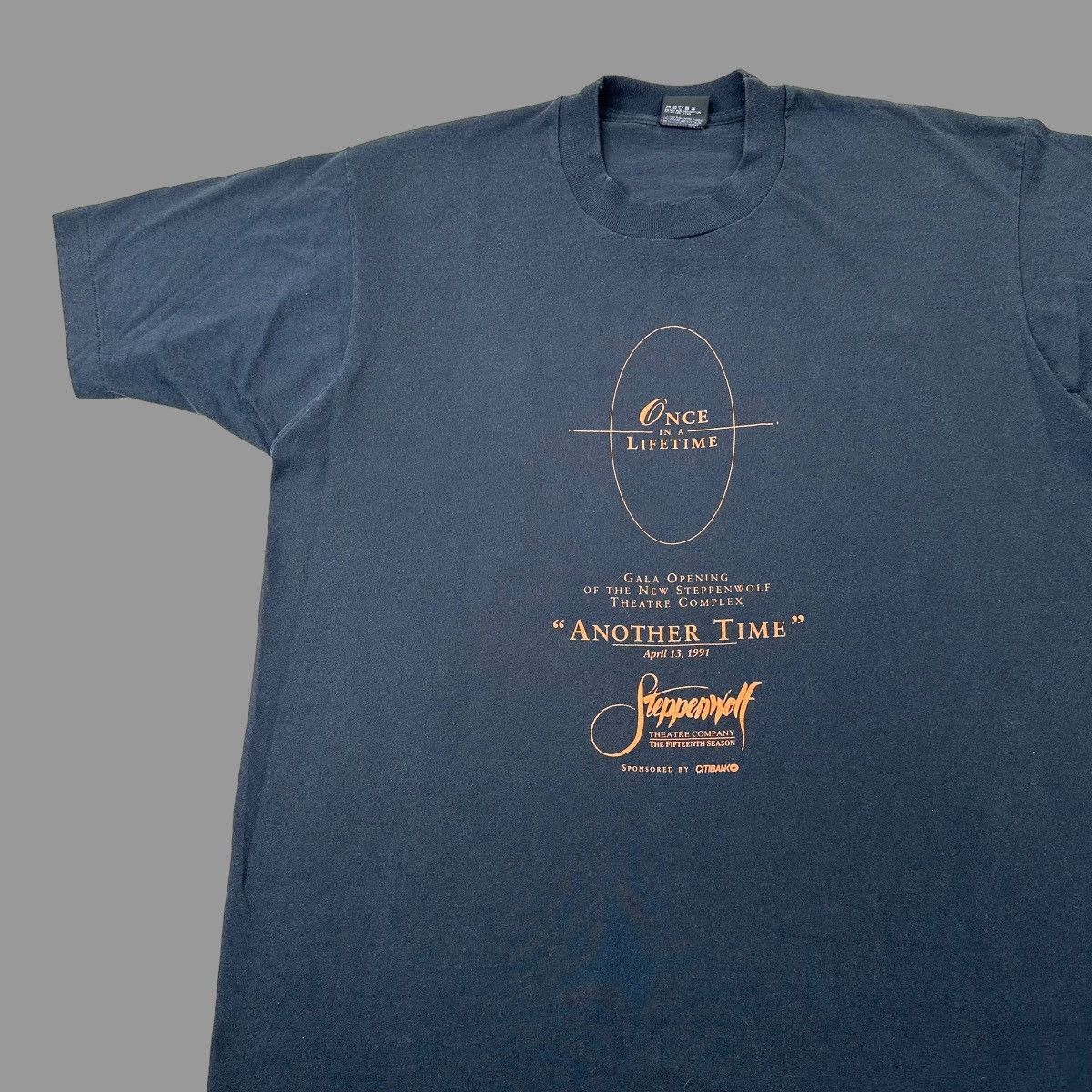 Vintage Vintage movie theatre T-shirt Size US XL / EU 56 / 4 - 2 Thumbnail