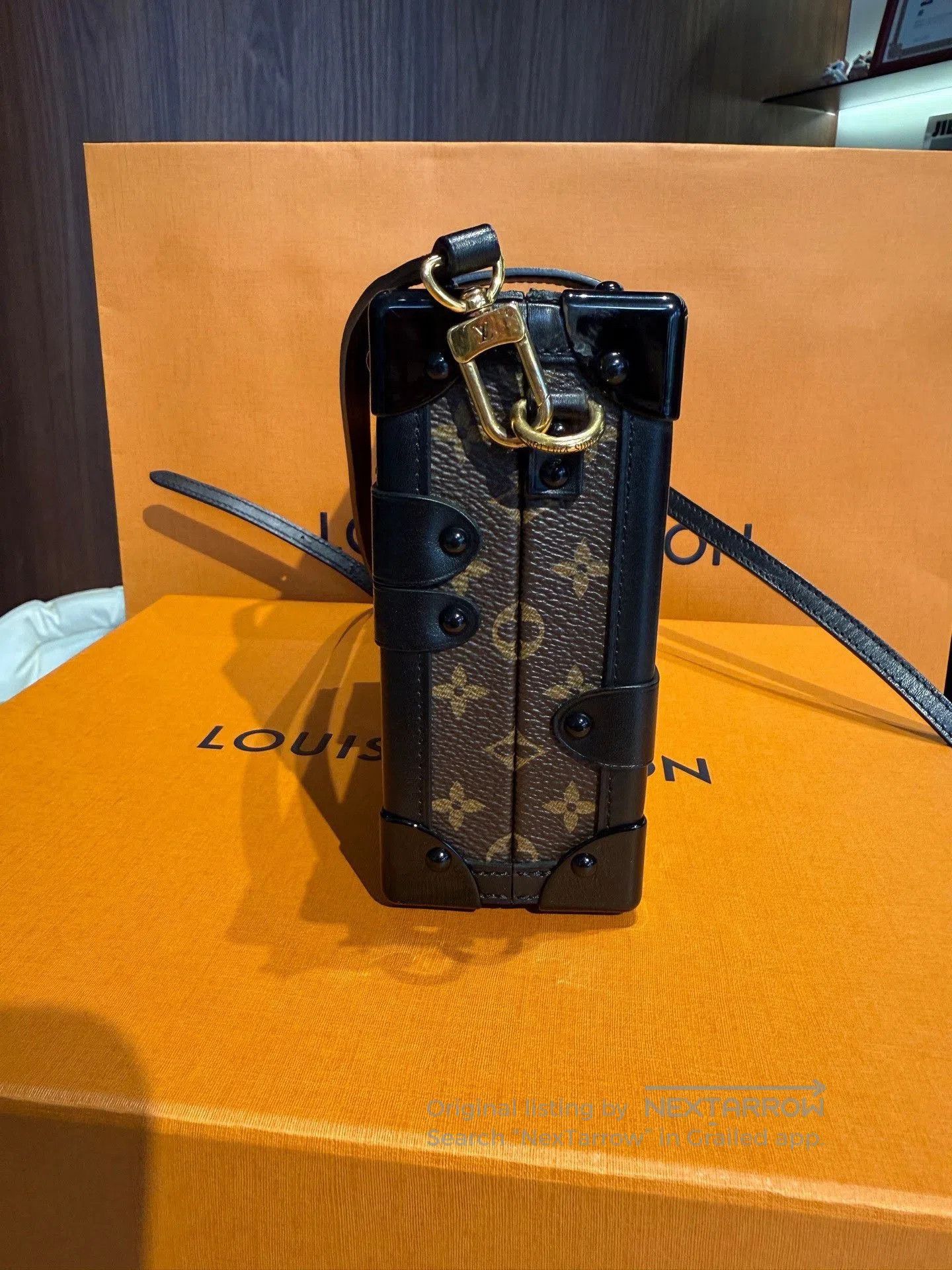 Louis Vuitton Louis Vuitton Pettie Malle Monogram Box Bag. Size ONE SIZE - 4 Thumbnail