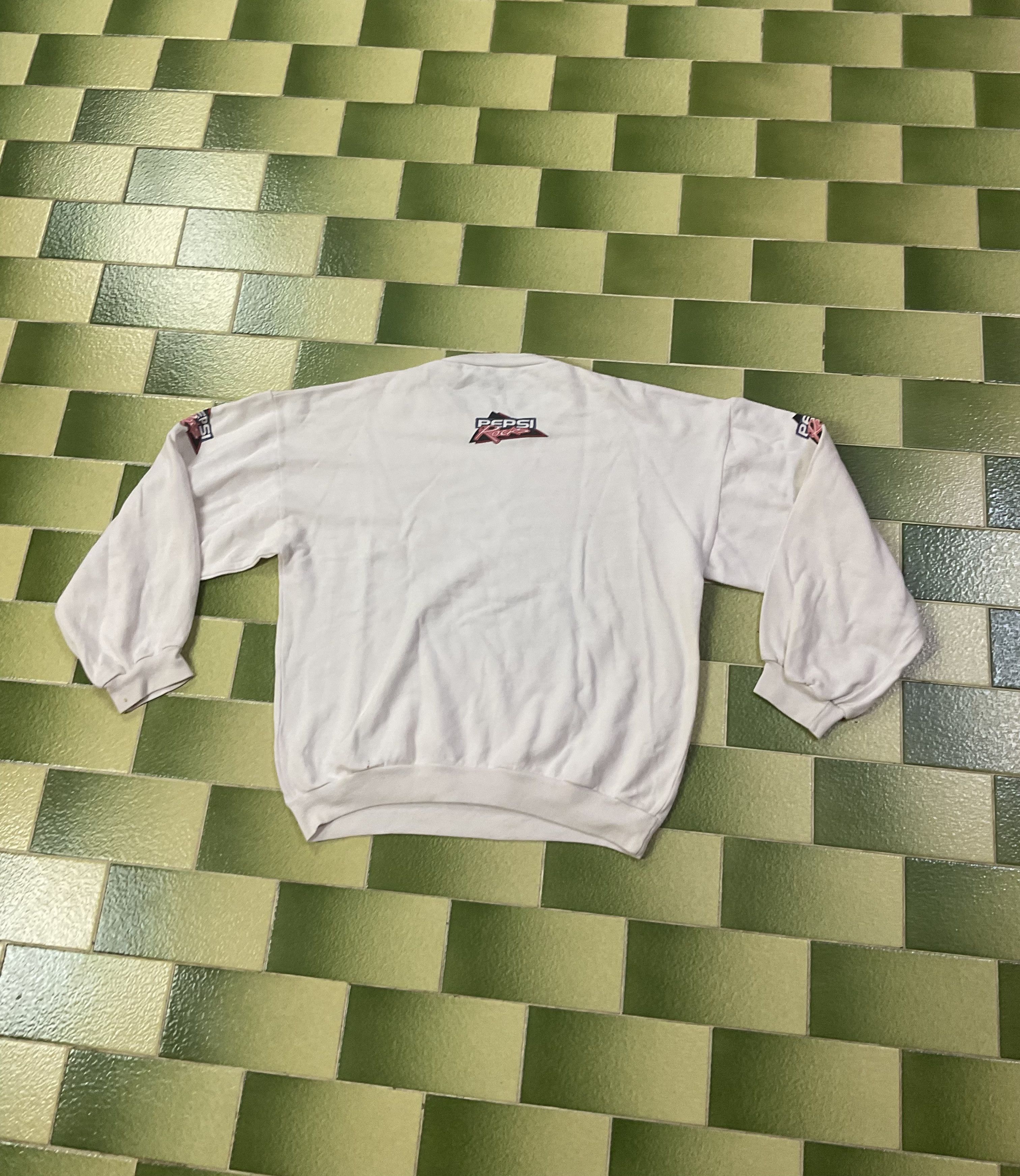 Band Tees Vintage 90s Pepsi Tina Turner Simply The Best Sweatshirt Size US M / EU 48-50 / 2 - 2 Thumbnail