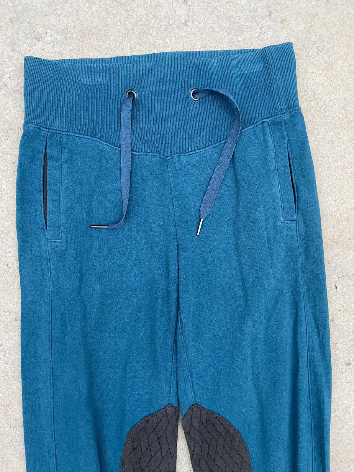 Alexander McQueen × Puma Puma X Alexnder Mc Queen jogger pants 3 quarter Size US 28 / EU 44 - 2 Thumbnail