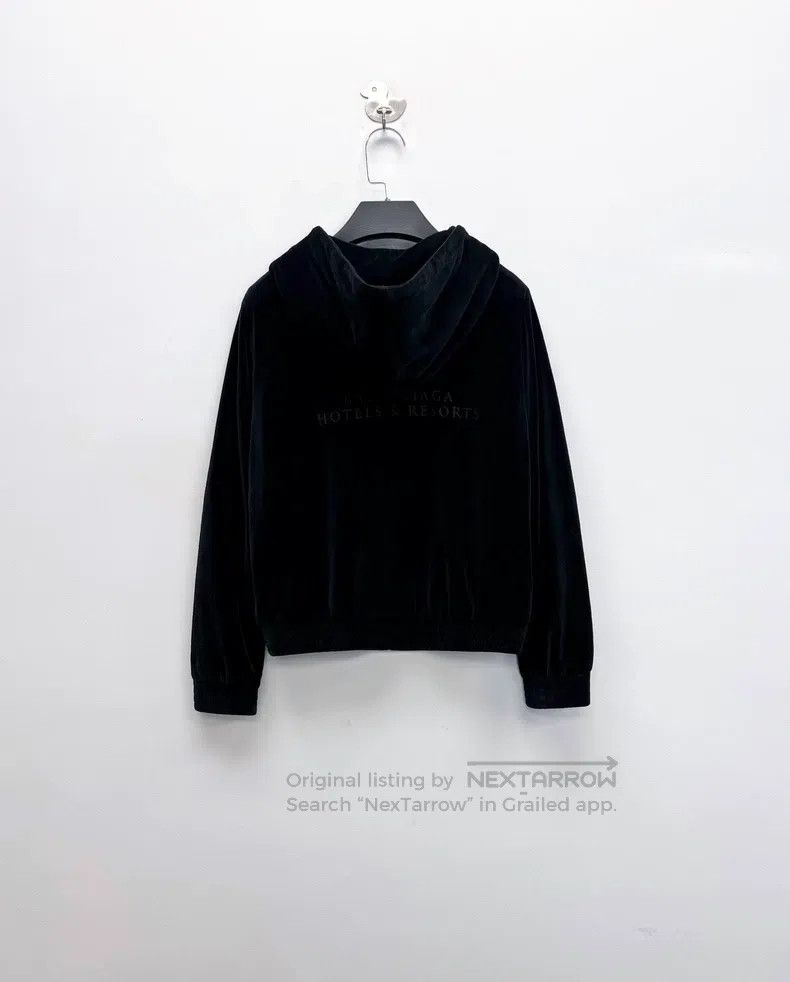 Balenciaga Balenciaga Black Velvet Front and Back Embroidered Letteri Size US L / EU 52-54 / 3 - 2 Thumbnail