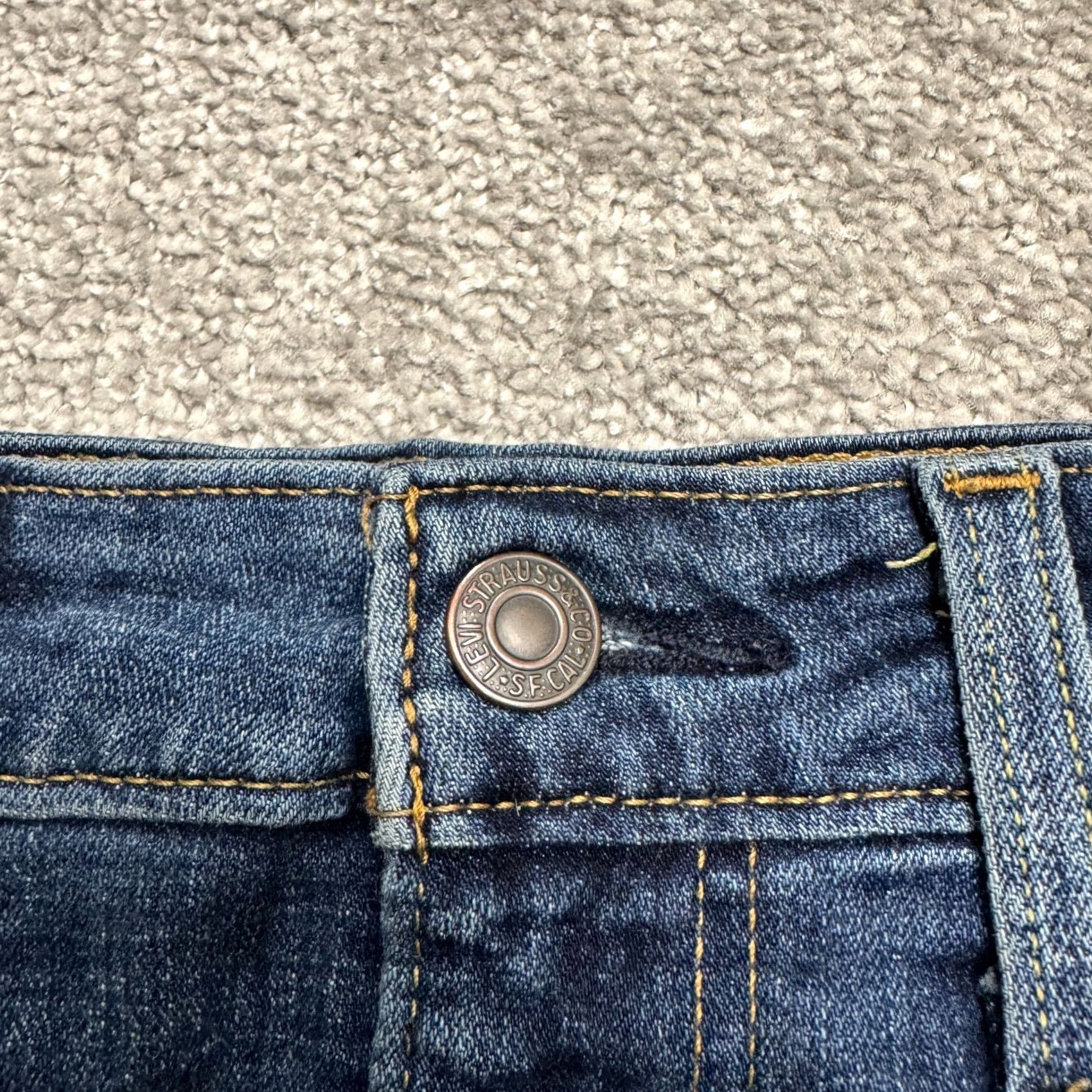 Levi's Levi's 721 High Rise Skinny Denim Jeans Womens 28x30 Blue Dark Wash Stretch Size 28" / US 6 / IT 42 - 3 Thumbnail