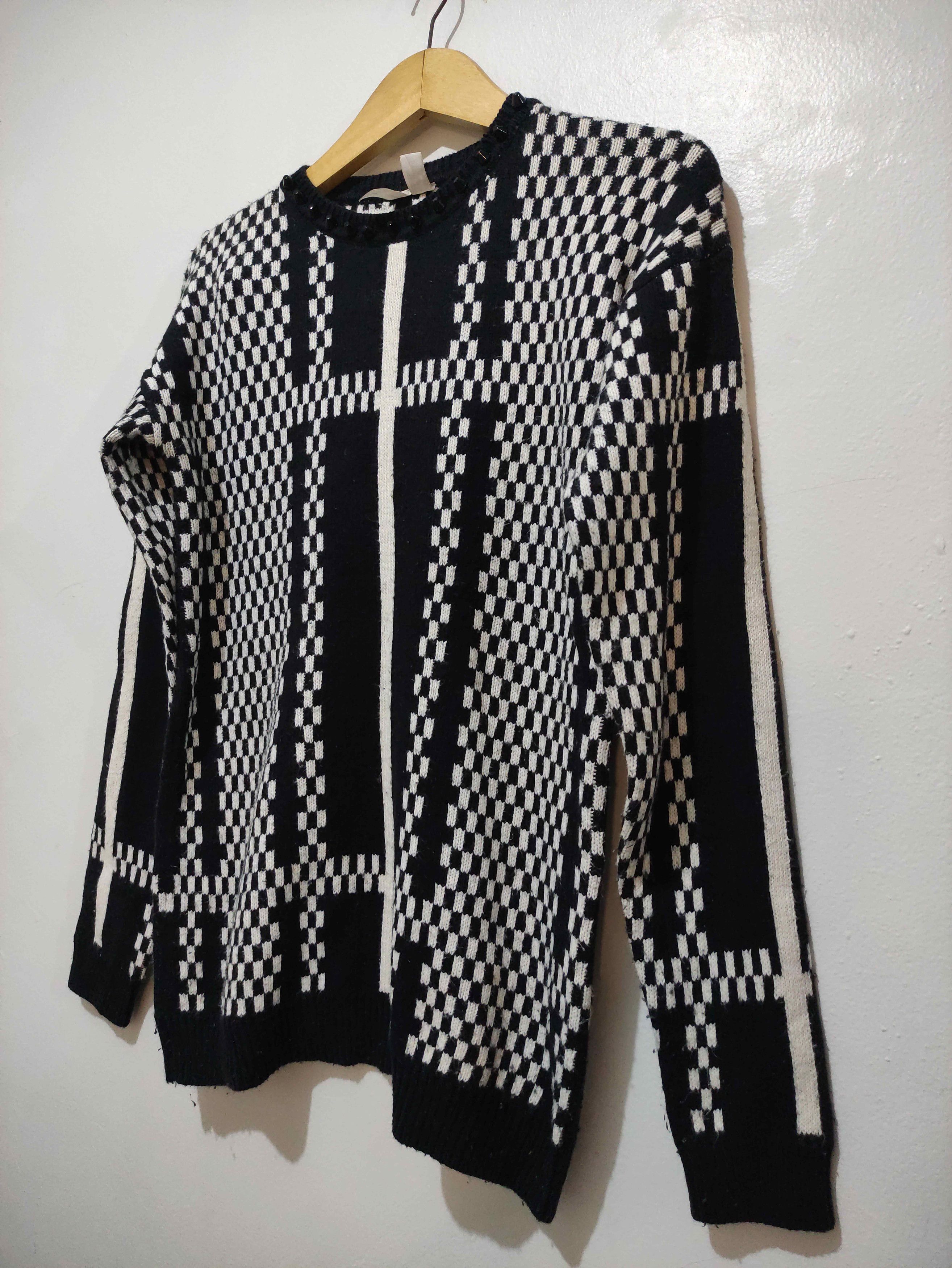 Japanese Brand Forever 21 Vkei Goth Monochrome Geometric studs Knit Sweater Size US M / EU 48-50 / 2 - 5 Thumbnail