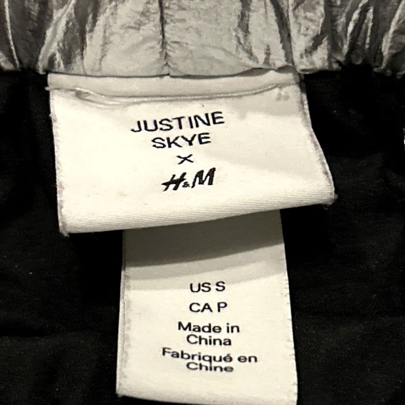 H&M H&M x Justine Skye Mini Skirt Silver S Elastic Waist Drawstring Skye Casual Women Short Length 15” Size 28" / US 6 / IT 42 - 3 Thumbnail