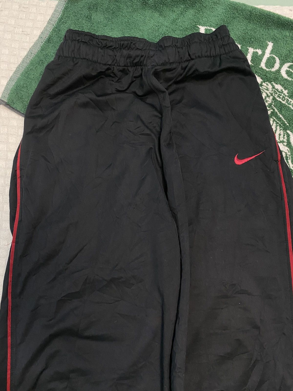 Carhartt Wip × Nike VINTAGE NIKE 90S BAGGY NYLON WIDE LEG SWOOSH TRACK PANTS Y2K Size US 34 / EU 50 - 4 Thumbnail