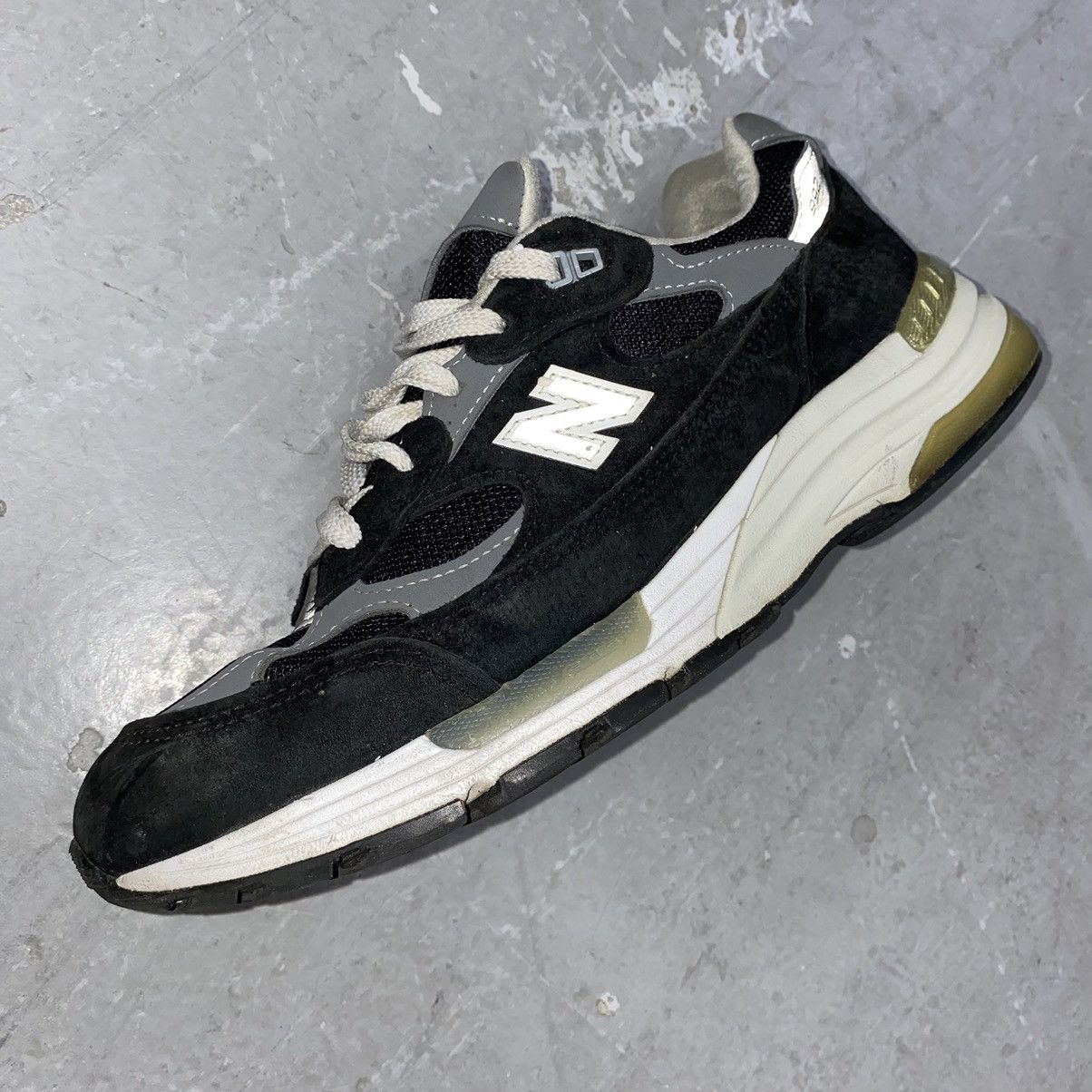 New Balance × Vintage New Balance 992 “Black” M992EB Made in USA RARE EUC Size US 8.5 / EU 41-42 - 9 Thumbnail