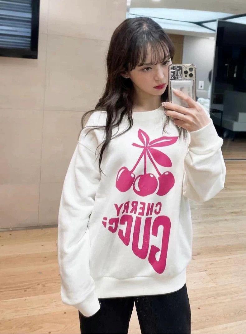 Gucci Gucci Cherry cherry letter logo sweatshirt 2501-Nextarrow Size US M / EU 48-50 / 2 - 8 Thumbnail