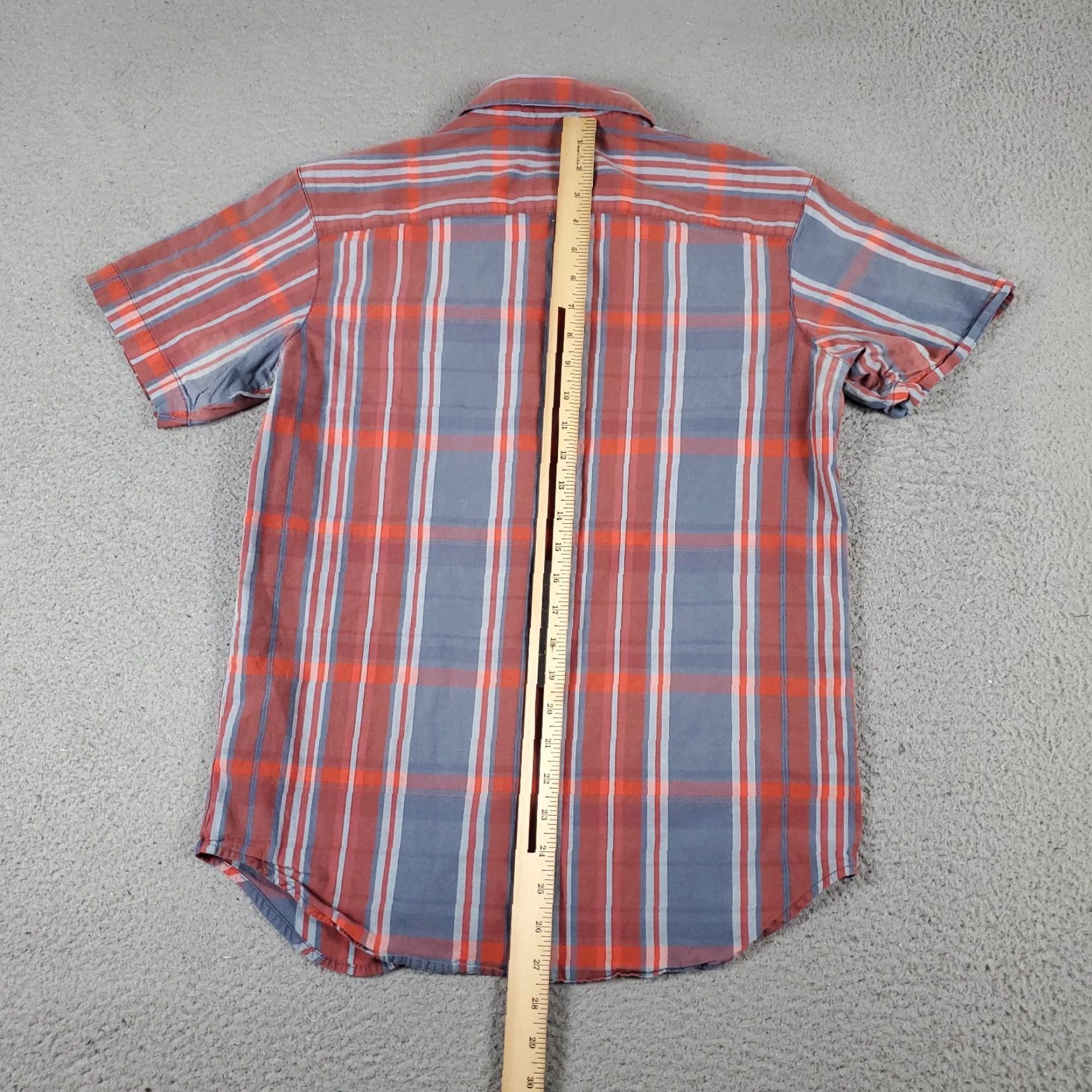 Vintage Columbia Shirt Mens Size Medium Gray Red Plaid Button Up Short Sleeve Size US M / EU 48-50 / 2 - 5 Thumbnail