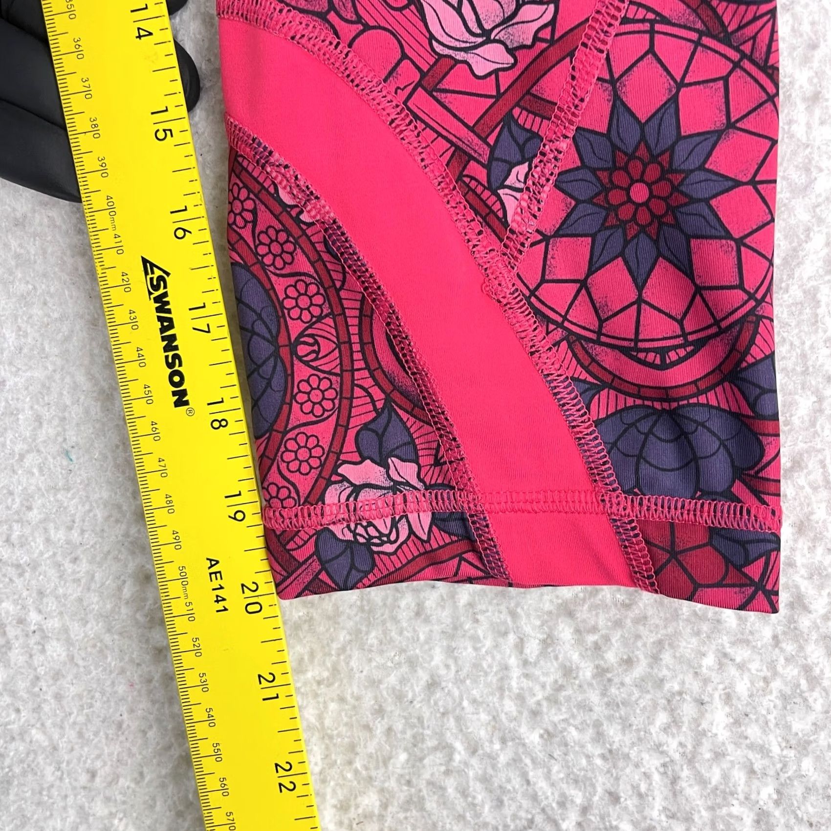 Lululemon Lululemon Inspire Crop II Leggings Womens Size 6 Pink Floral Pull On Yoga Gym Crop Leggings Varsity style Size 27" / US 4 / IT 40 - 6 Thumbnail