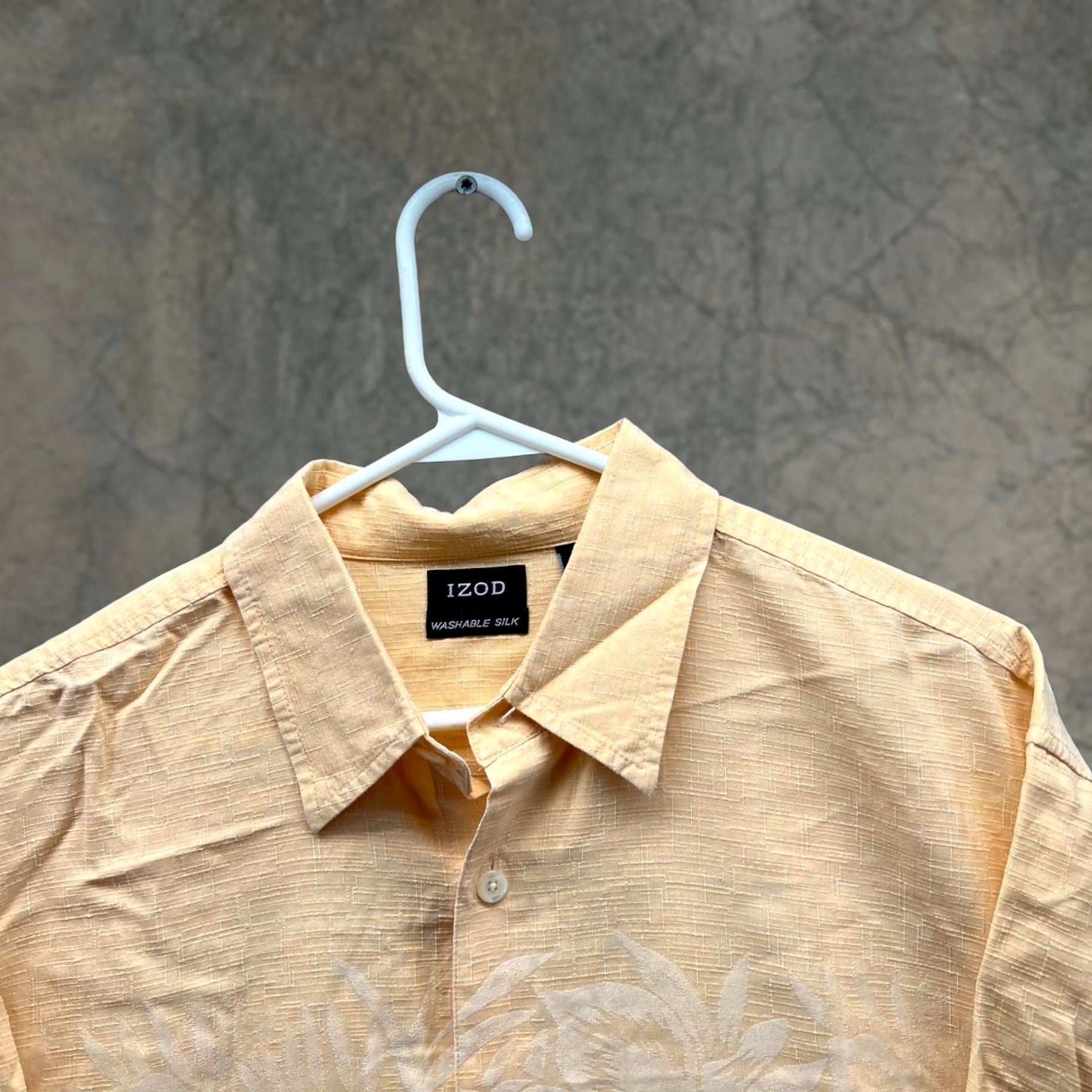 Izod VINTAGE Izod Shirt Men Large Yellow Button-Down Floral Silk Hawaiian Short Sleeve Shirt Mens L Yellow Floral Silk Hawaiian Button-Down - Size US L / EU 52-54 / 3 - 1 Thumbnail