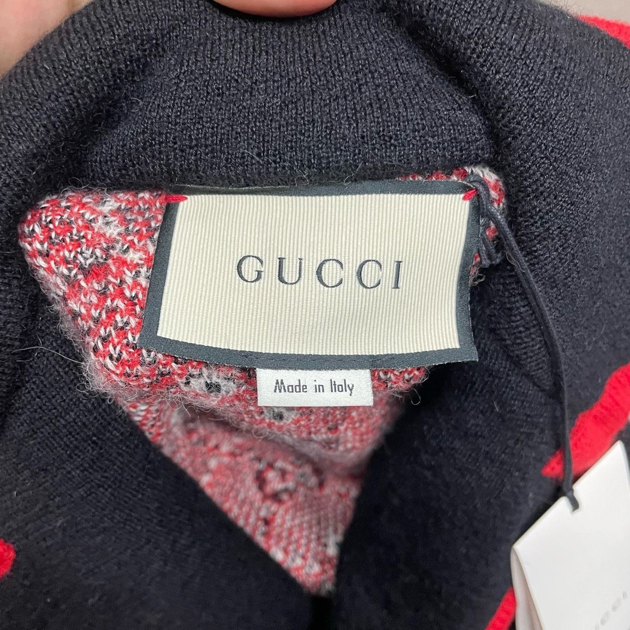 Gucci Gucci Black and red full-print vintage cardigan sweater 250 Size US XS / EU 42 / 0 - 5 Thumbnail
