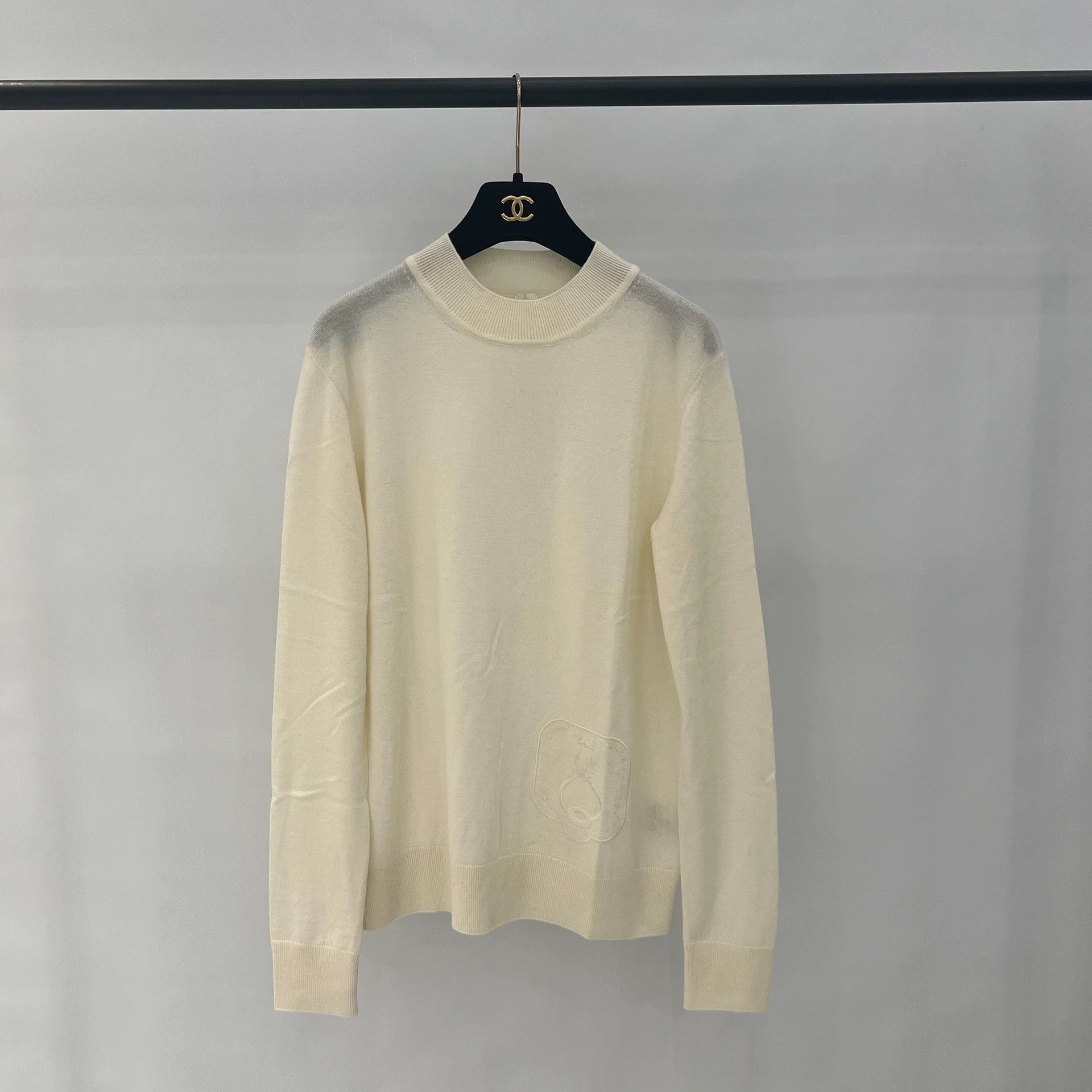 Hermes Hermes Off-White Knit Sweater Size 38 - dmc Size US S / EU 44-46 / 1 - 1 Thumbnail