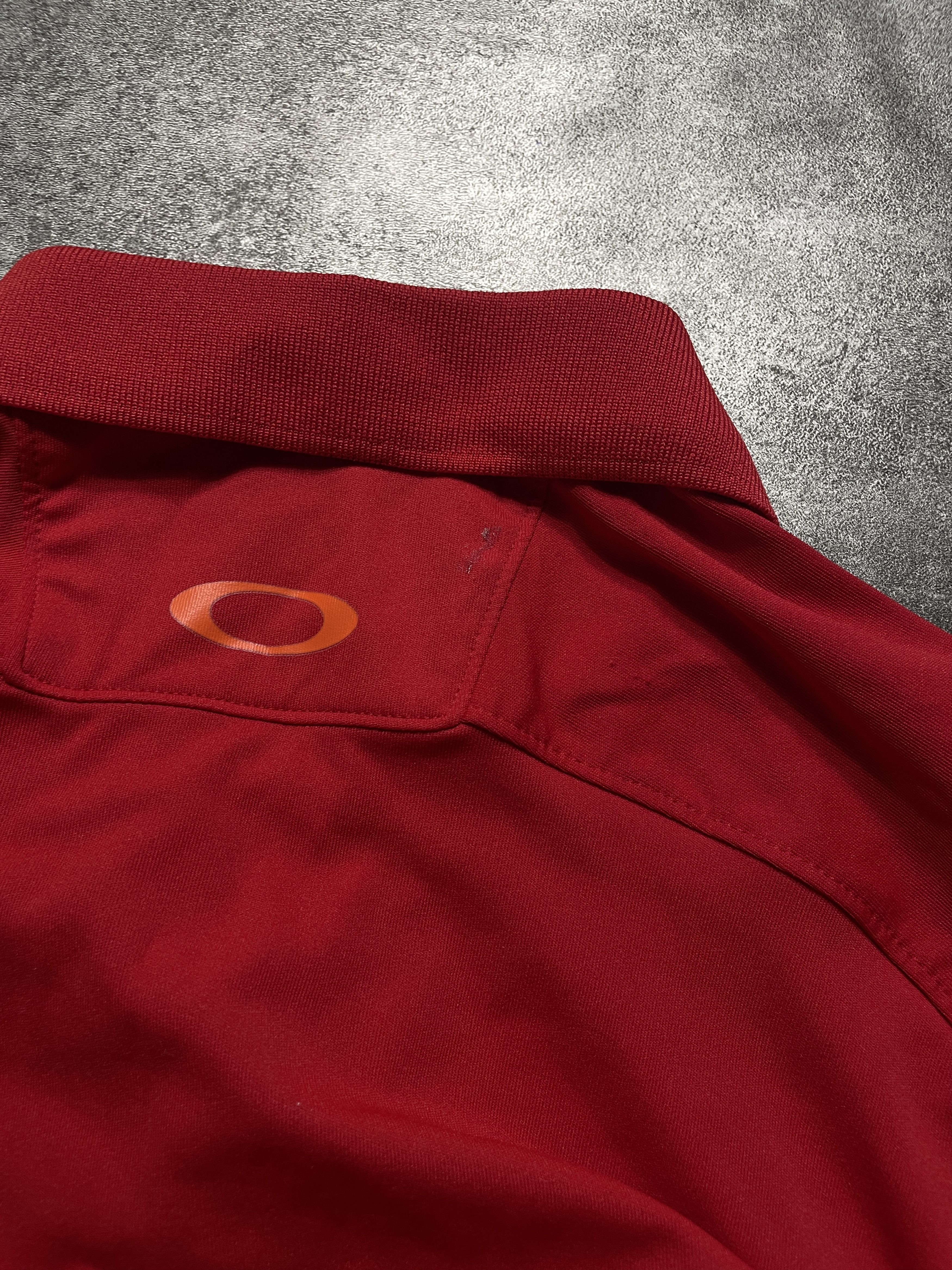 Oakley ❗️RARE❗️Oakley Vintage Y2K Polo T-Shirt Streetwear Size US S / EU 44-46 / 1 - 12 Thumbnail