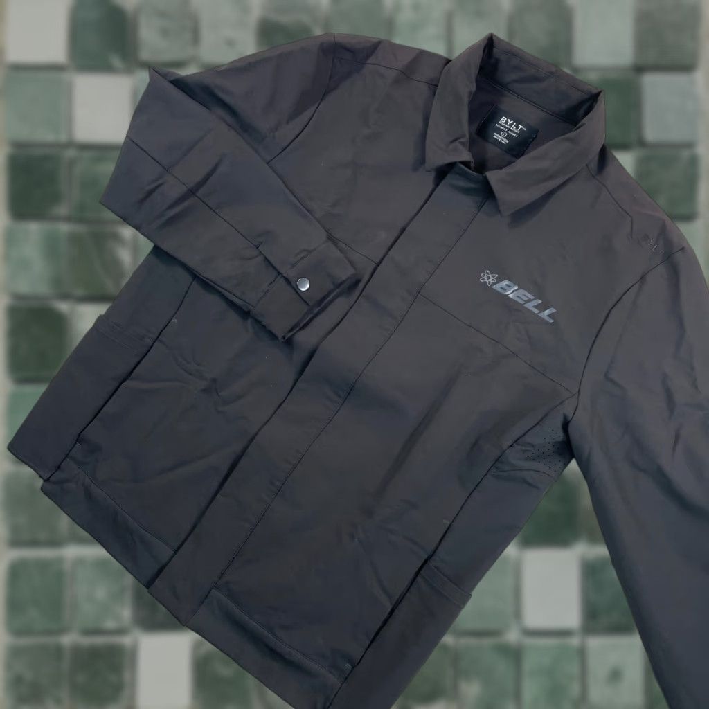 Vintage BYLT District Jacket Men Large Black Polyester Softshell Snap Collared Lightweight Pockets Full Zip Windbreaker Regular Fit Size US L / EU 52-54 / 3 - 1 Thumbnail