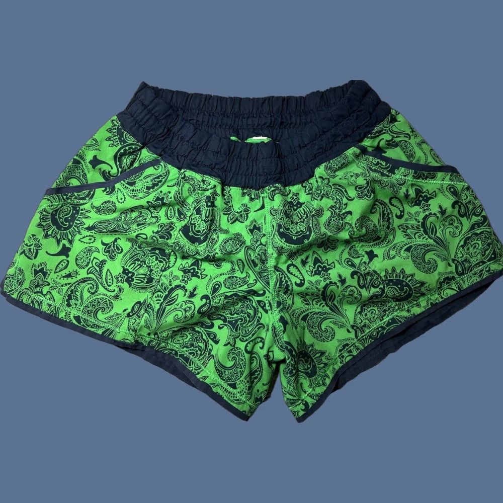 Lululemon Lululemon Shake and Break Shorts Women Regular Size 4 Green 3.5 in Inseam Gym & Training Running & Jogging Athletic Stretch Size 27" / US 4 / IT 40 - 1 Thumbnail