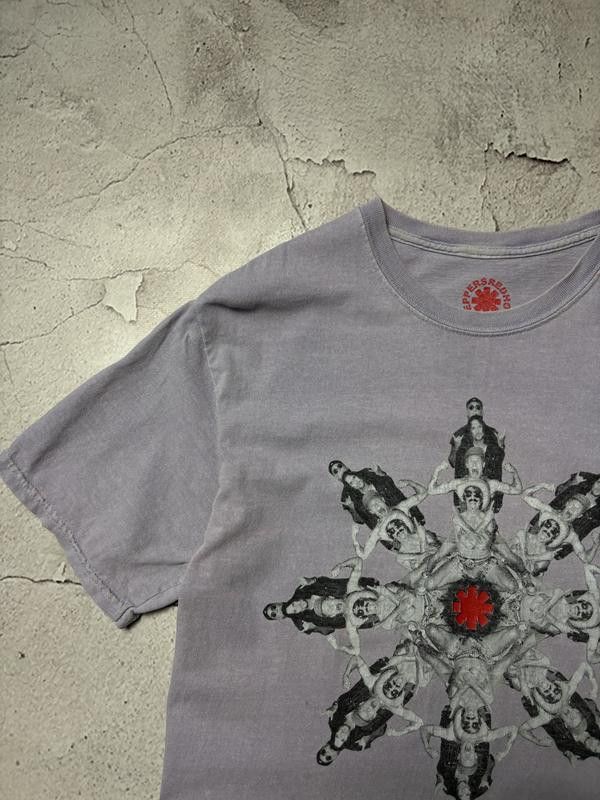 Other Red Hot Chili Peppers Unlimited Love 2022 Tour T-Shirt Size US M / EU 48-50 / 2 - 3 Thumbnail