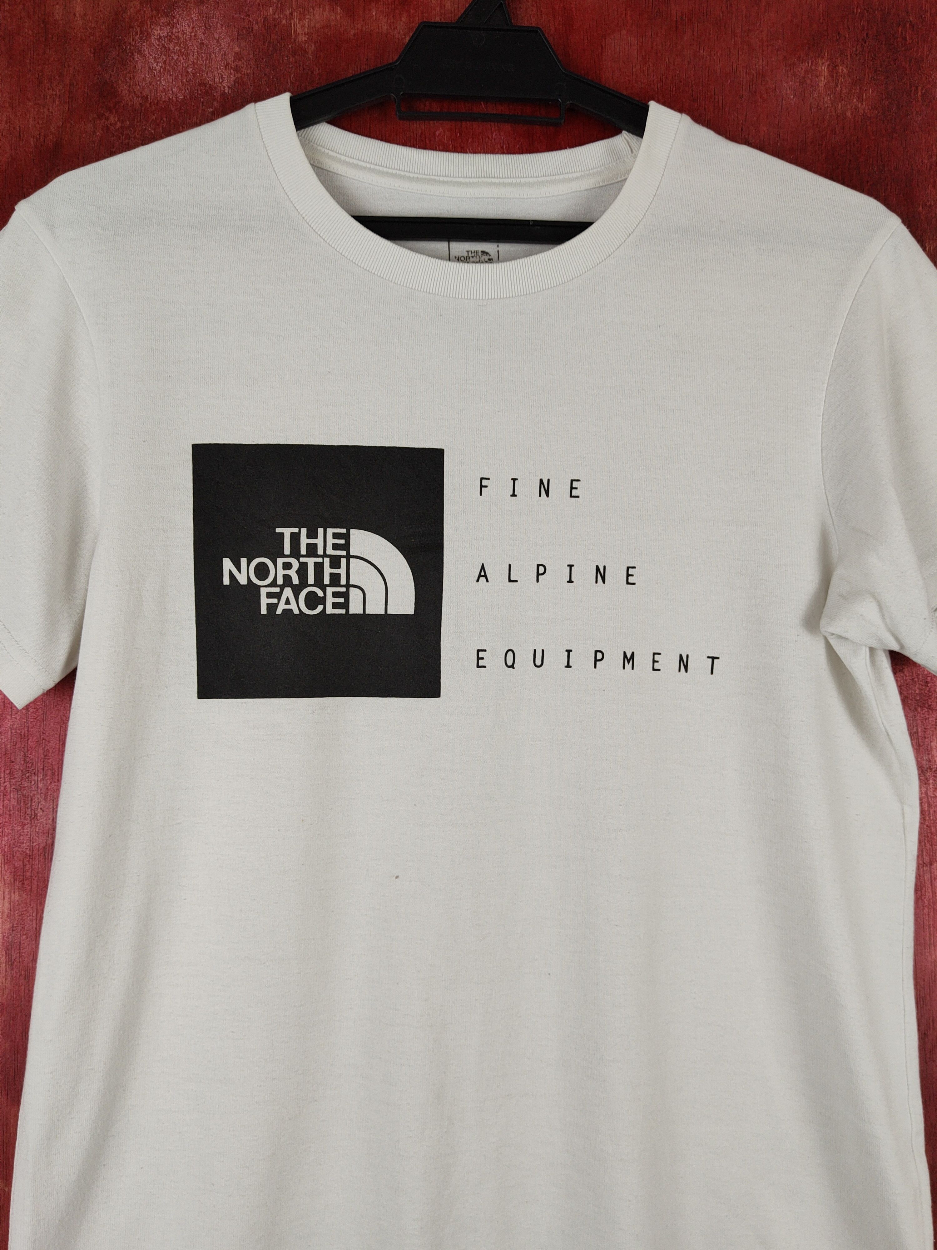The North Face The North Face White Short Sleeve T-Shirts #S1451 Size US S / EU 44-46 / 1 - 2 Thumbnail