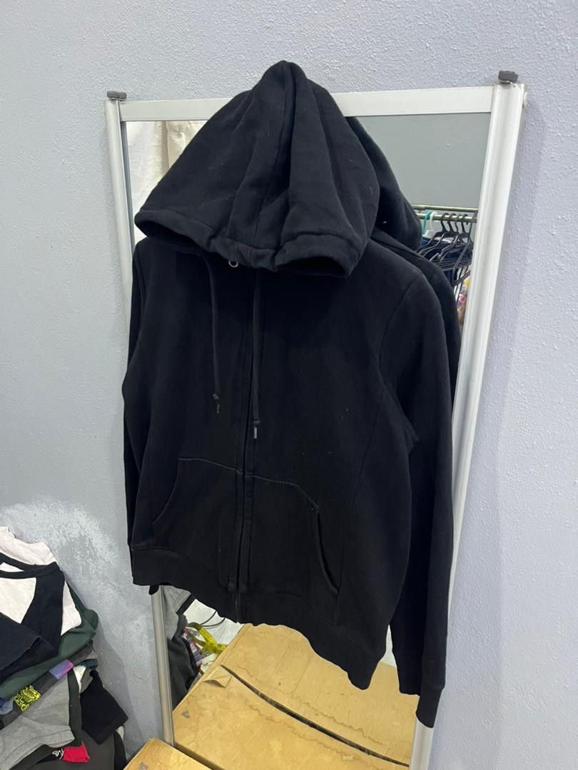 Uniqlo Uniqlo Fleece-Lined Zip Hoodie Black Cozy Winter Layer Size L / US 10 / IT 46 - 2 Thumbnail