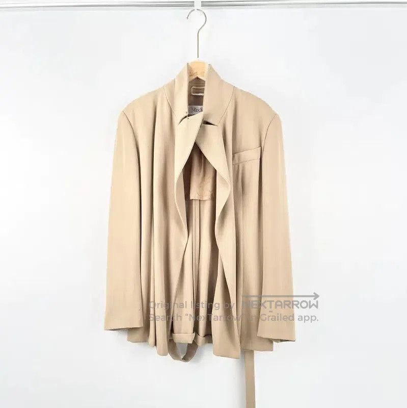 Max Mara MaxMara Casual Beige Women's Jacket for Spring . Size M / US 6-8 / IT 42-44 - 1 Thumbnail