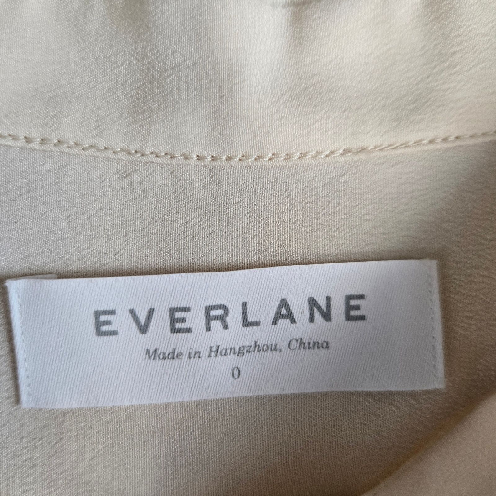 Everlane Everlane Peach Silk Button Down Blouse Size 0 Size XS / US 0-2 / IT 36-38 - 4 Thumbnail