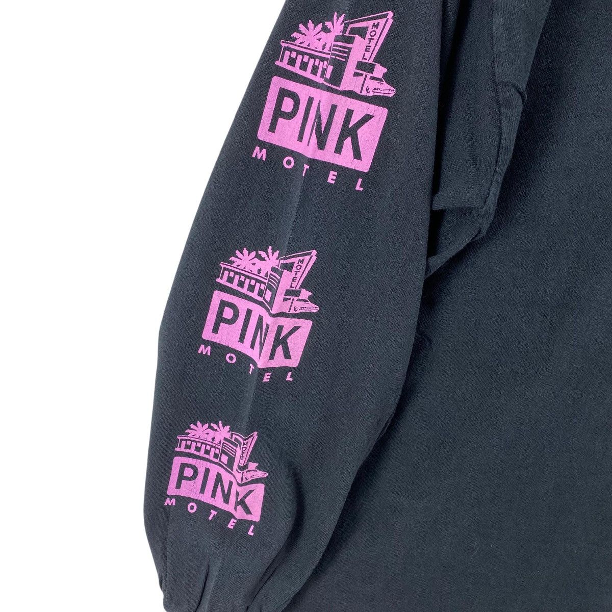 Japanese Brand Vintage RNA Alternative Pink Motel Long Sleeve Art Japanese Size US M / EU 48-50 / 2 - 3 Thumbnail