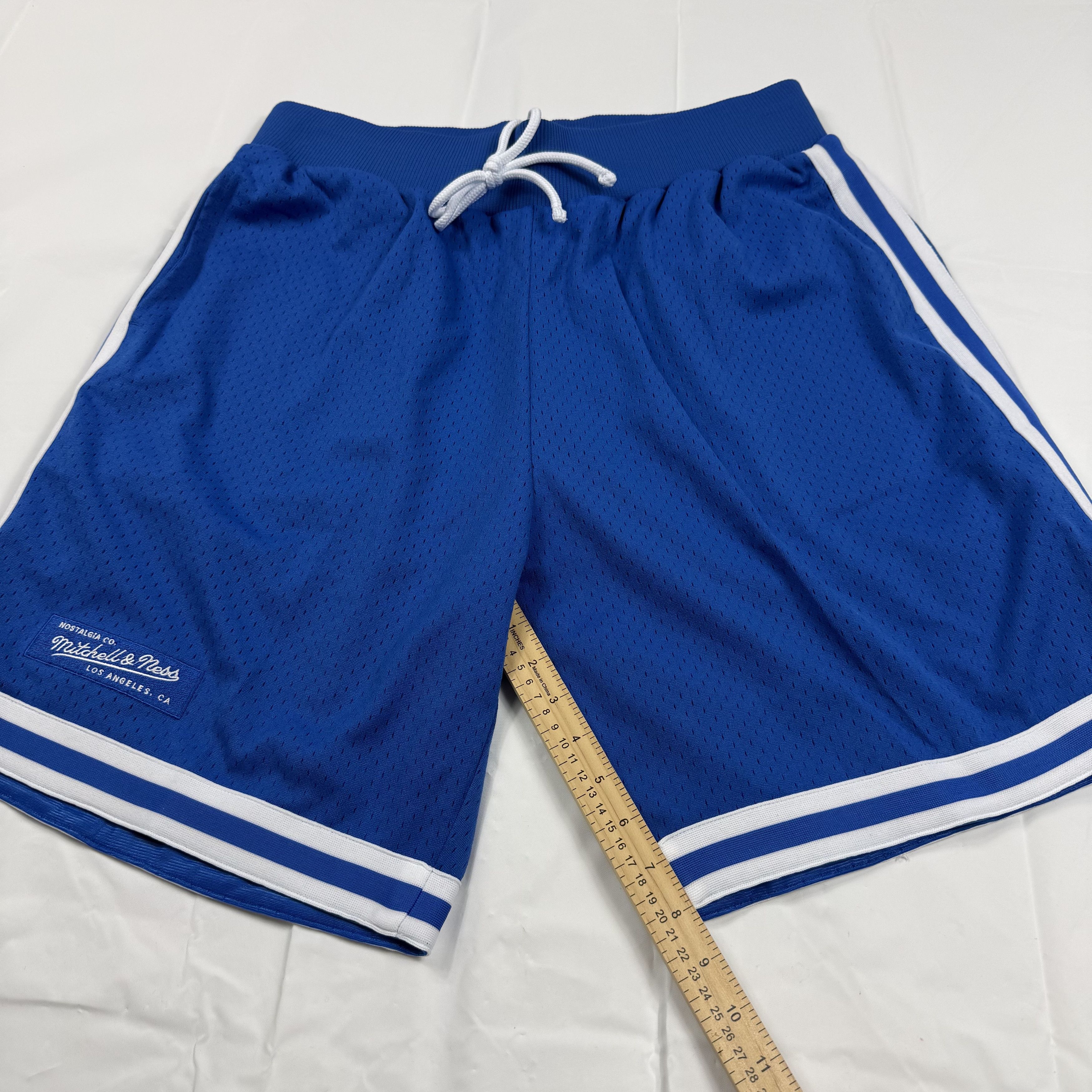 Mitchell & Ness Mitchell & Ness Mens Blue Logo Mesh Basketball Shorts XL NEW Size US 40 / EU 56 - 9 Thumbnail