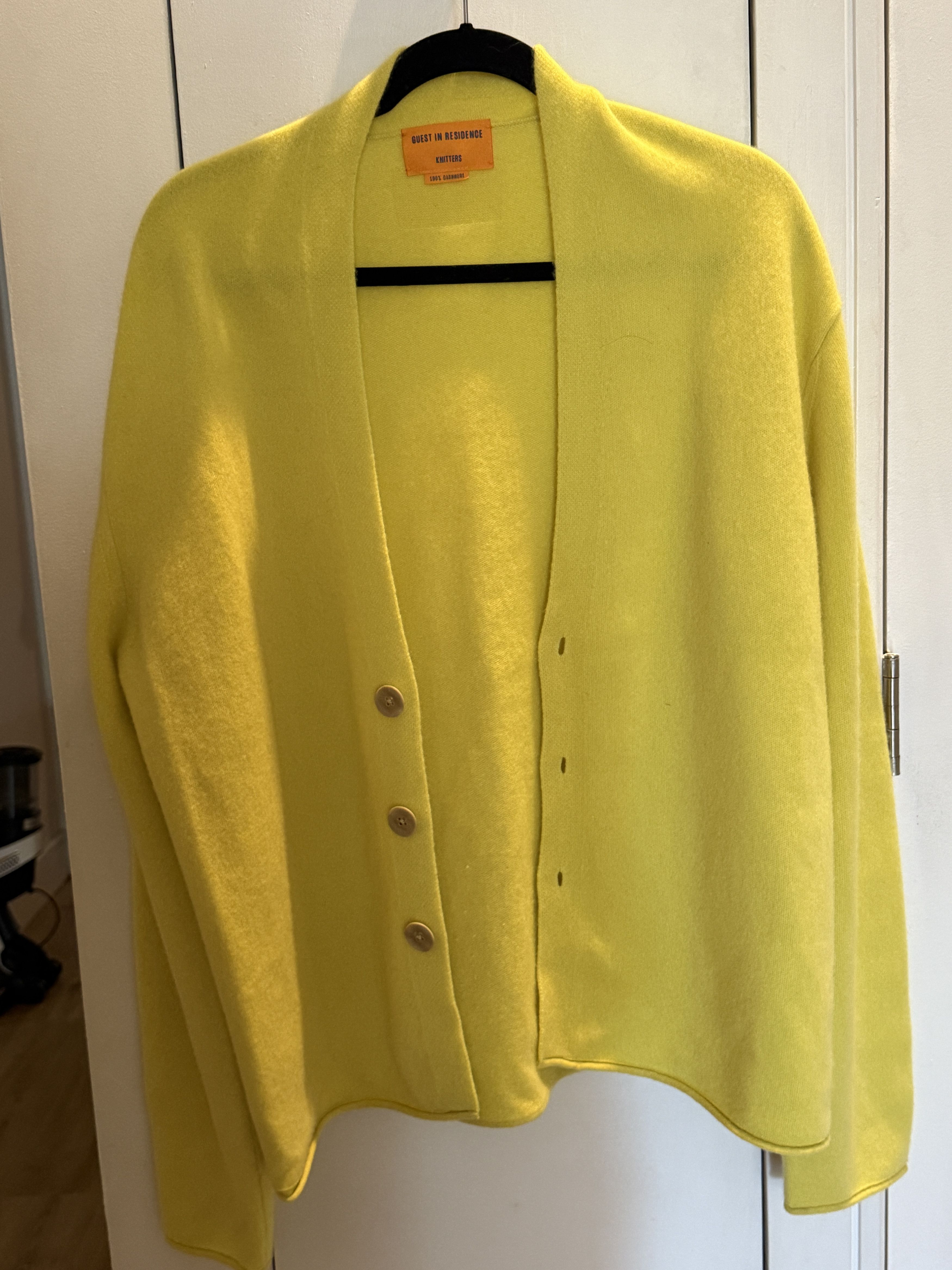 Guest in Residence Yellow everyday cashmere cardigan Size US M / EU 48-50 / 2 - 2 Thumbnail