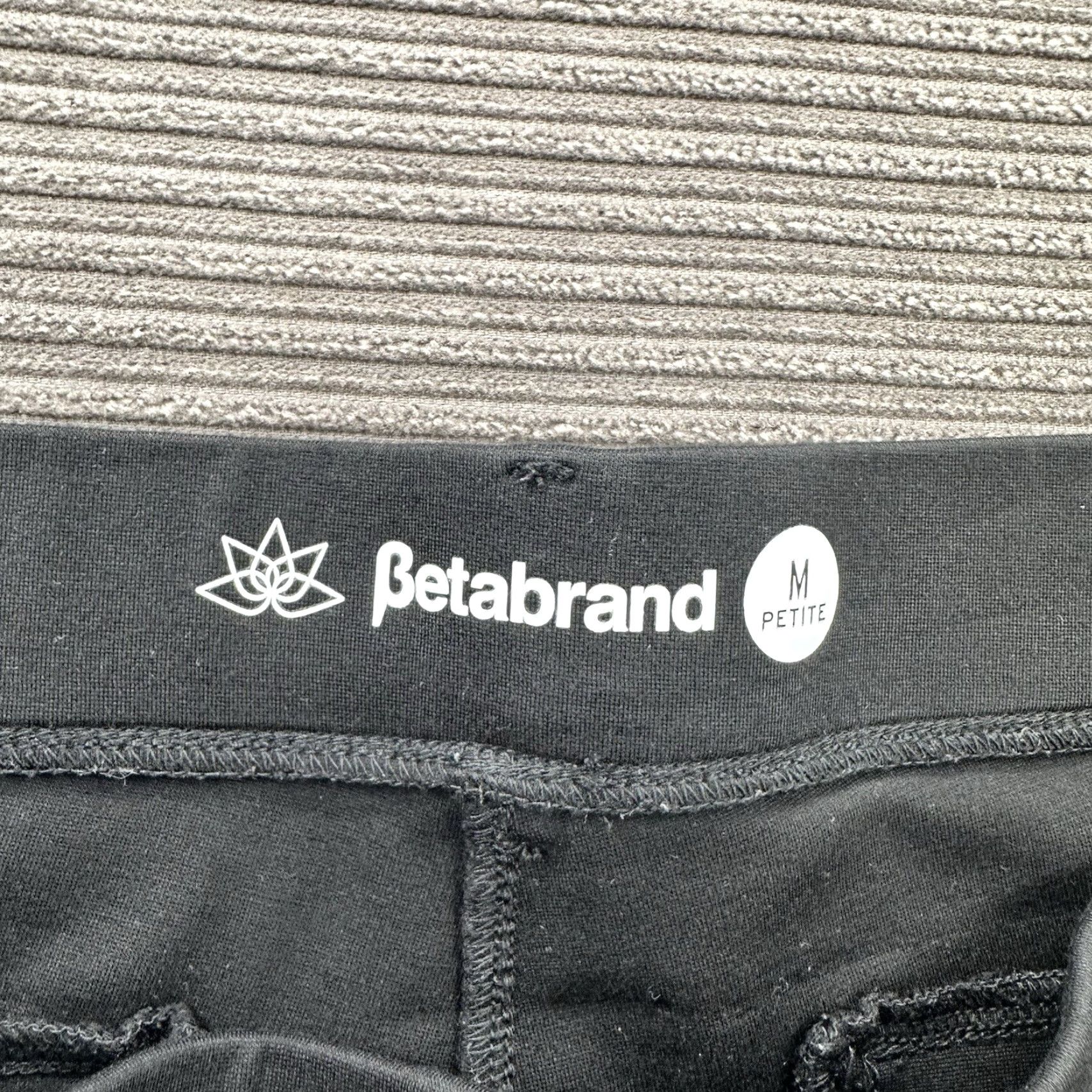 Vintage Betabrand Cropped Pants Women PM Petite Black Rayon Office Flat Front Logo Straight Inseam 24in Size 32" / US 10 / IT 46 - 3 Thumbnail