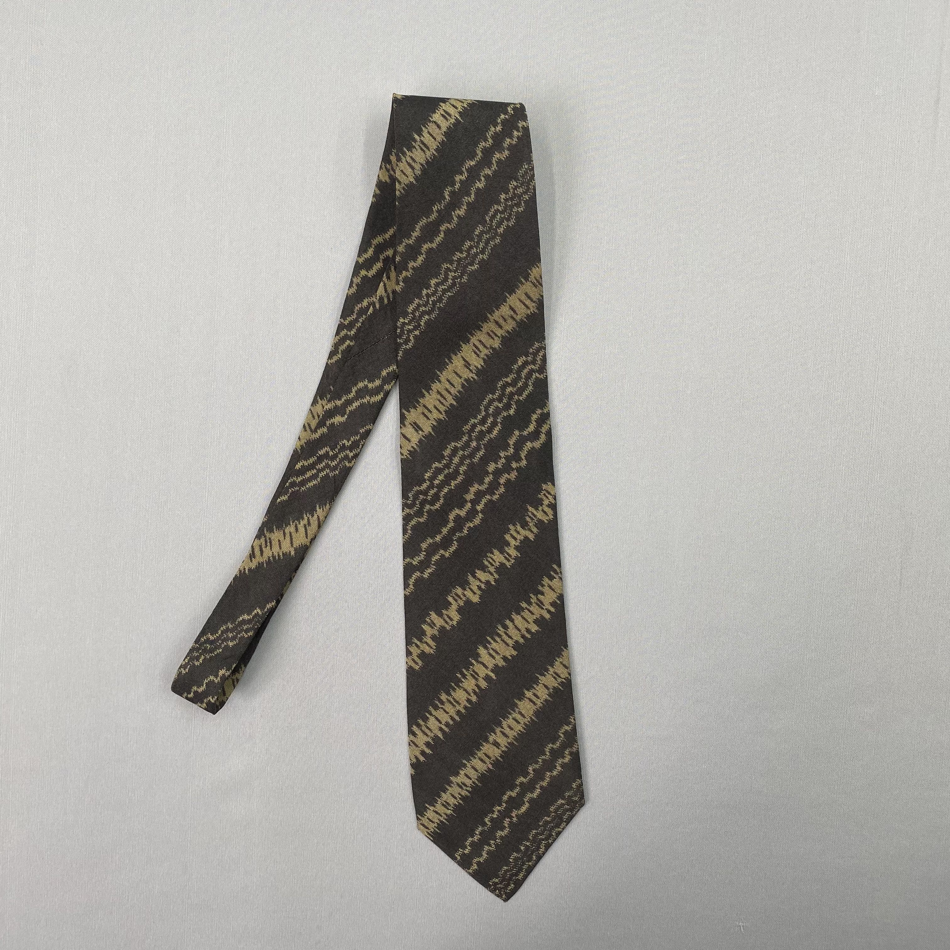 Issey Miyake Vintage Issey Miyake SILK Necktie Cravate Pure Silk Neck Tie Size ONE SIZE - 4 Thumbnail