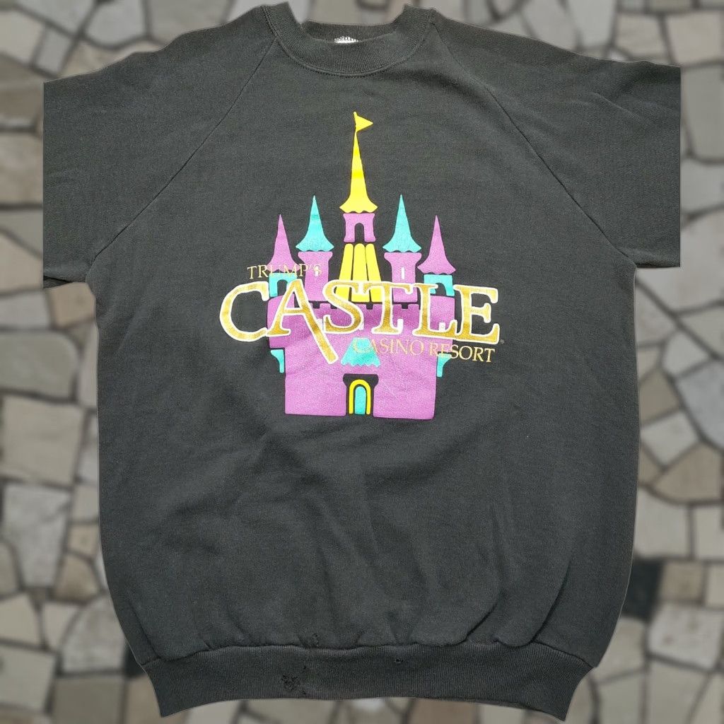 Jerzees VINTAGE 90s Trump Castle Casino Resort Sweatshirt Crewneck Mens L Black JERZEES USA Patriotic Logo Pullover Knit Cotton Polyester Made in USA Size US L / EU 52-54 / 3 - 1 Thumbnail