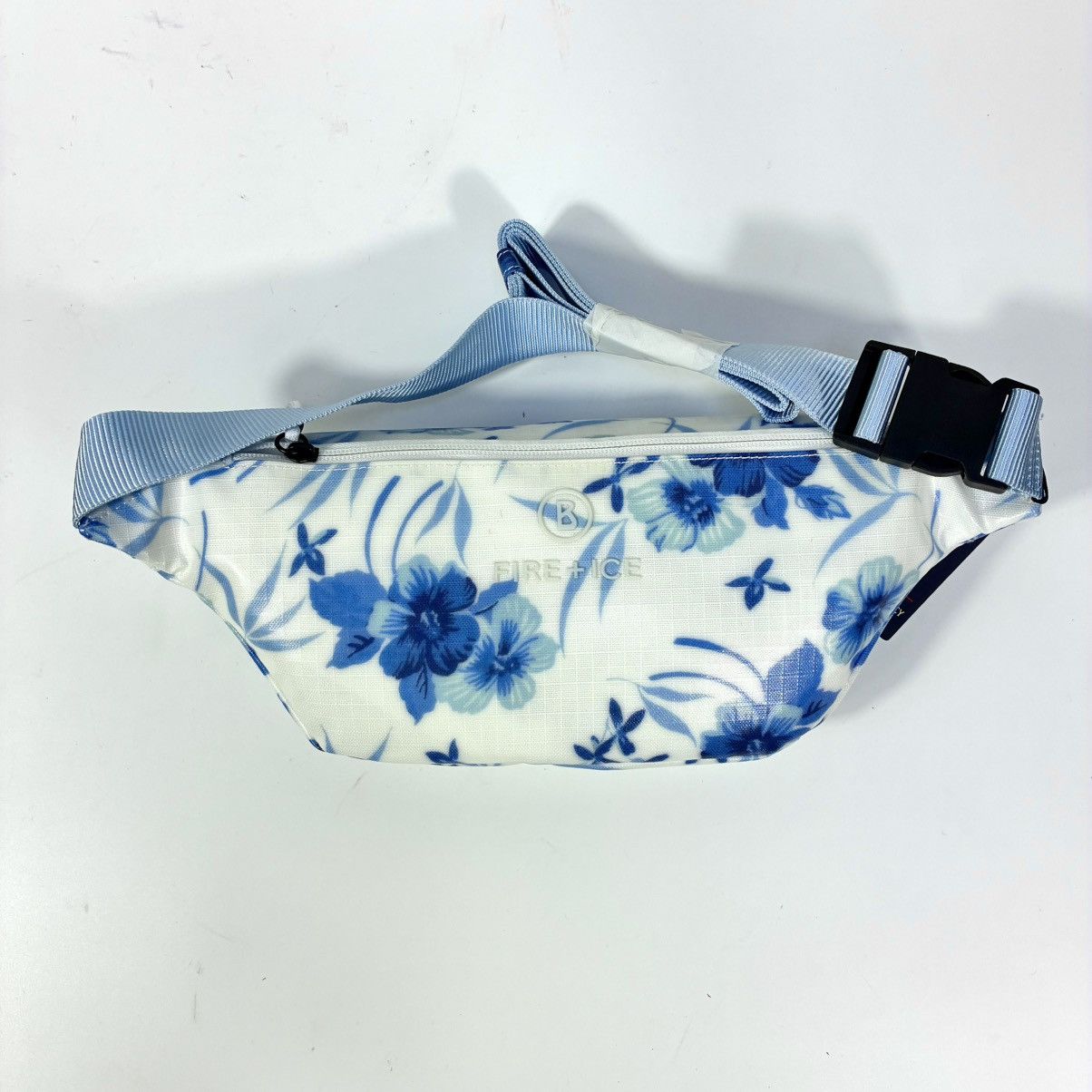 LoveShackFancy LoveShackFancy x Bogner Fire + Ice Belt Bag Strong Current Size ONE SIZE - 3 Thumbnail