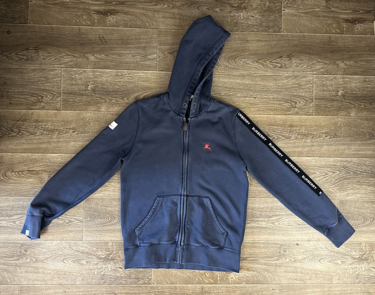 Burberry Burberry x custom hoodie size M Size US M / EU 48-50 / 2 - 4 Thumbnail