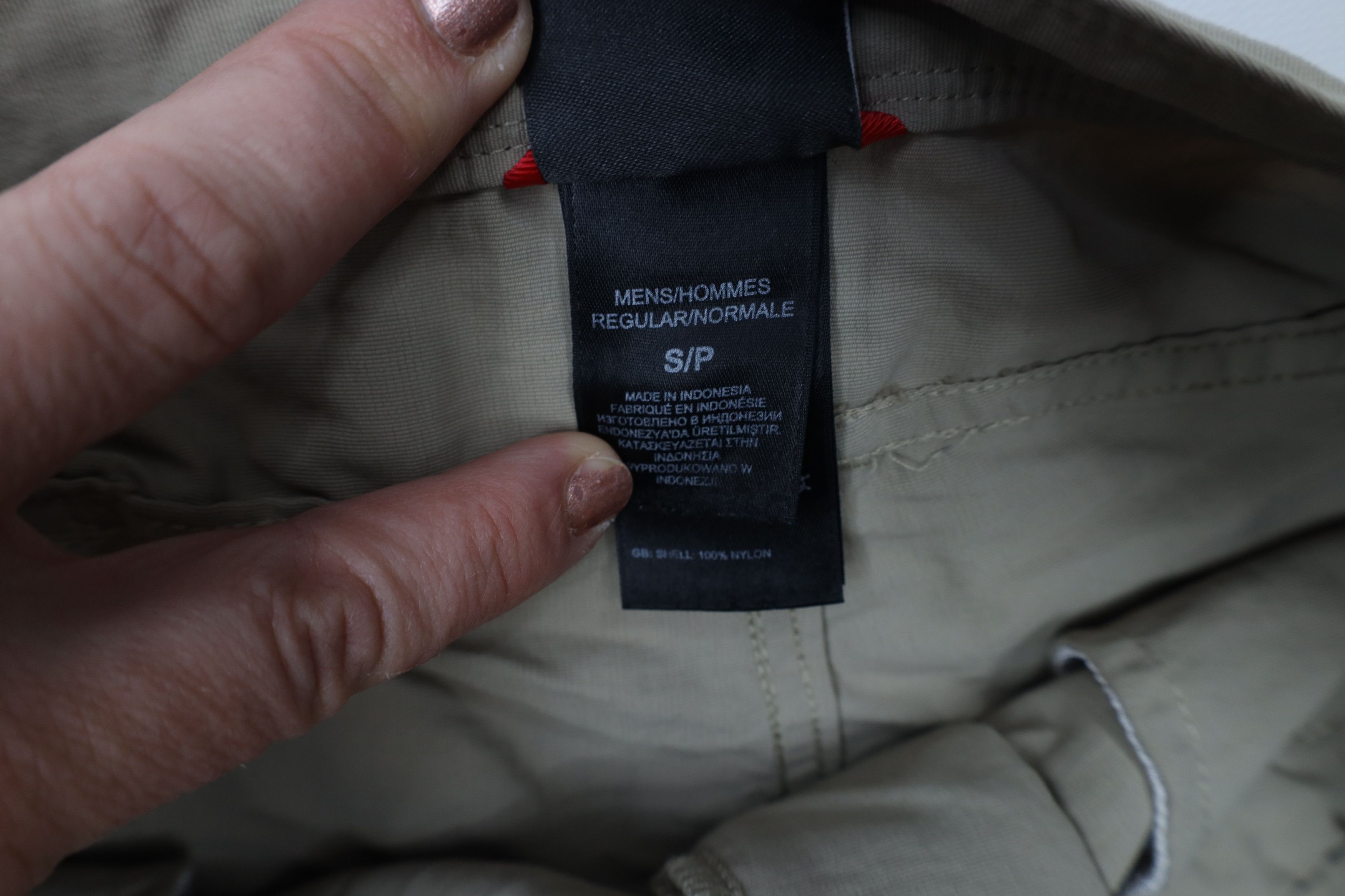 The North Face × Vintage Vintage Y2K The North Face Spell Out Hiking Cargo Shorts Size US 30 / EU 46 - 9 Thumbnail
