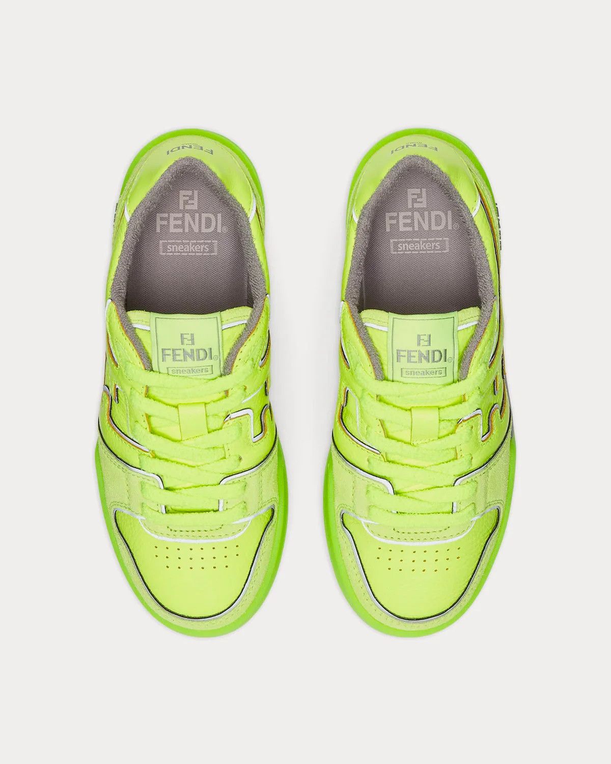 o1loc1c0824 Sneaker in Tia