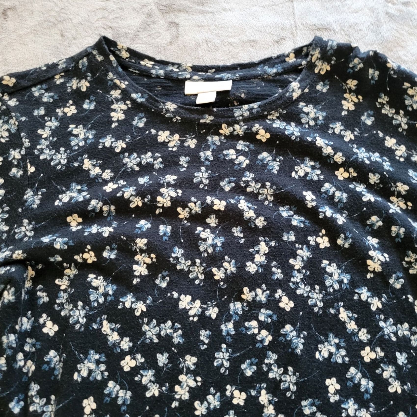 J. Jill J. Jill Top Shirt Womens XS Black Floral Long Sleeve High Low Hem Casual Career Size XS / US 0-2 / IT 36-38 - 2 Thumbnail