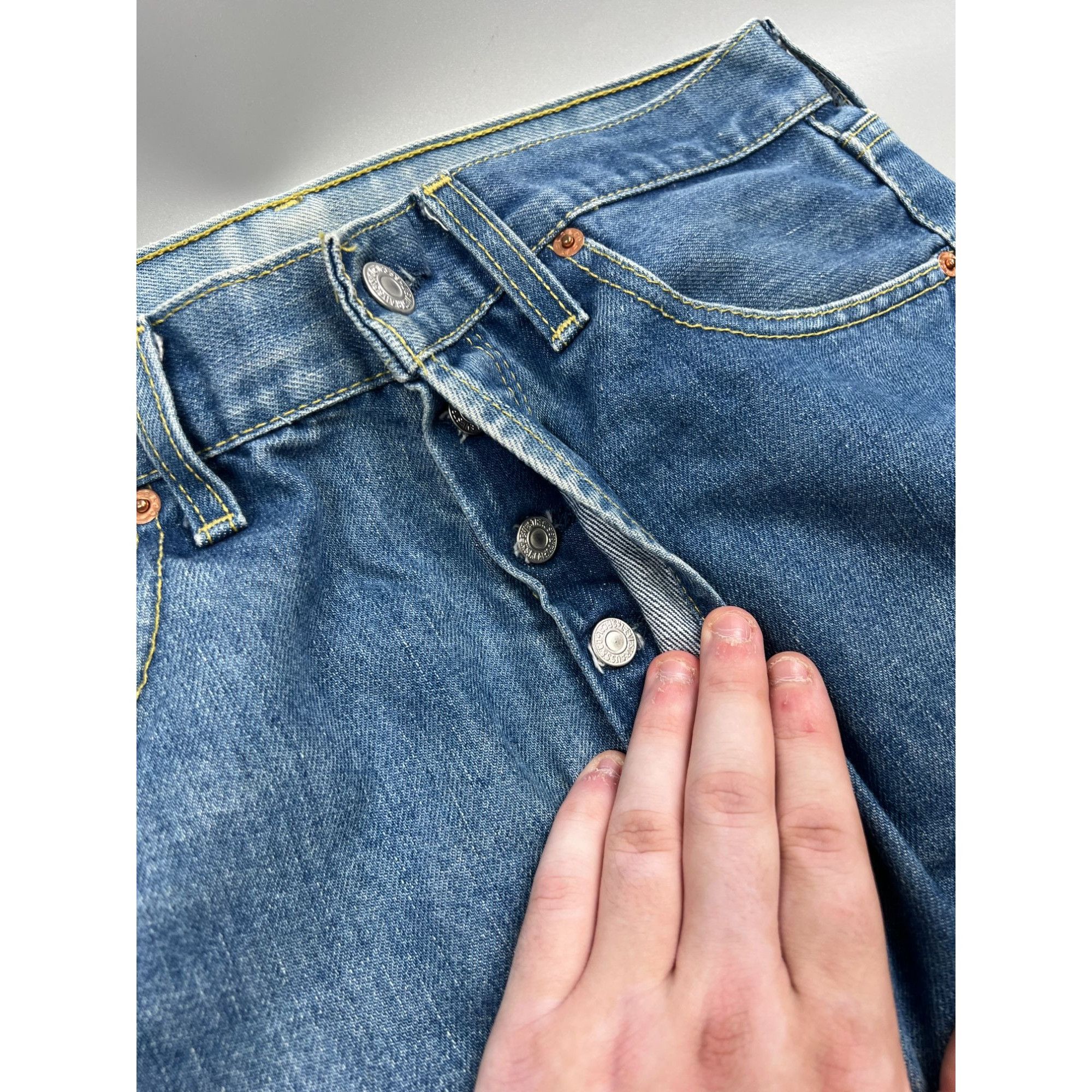Levi's Levi’s 501 Made in UK Denim Jeans Pants (Y0904) Size US 32 / EU 48 - 6 Thumbnail