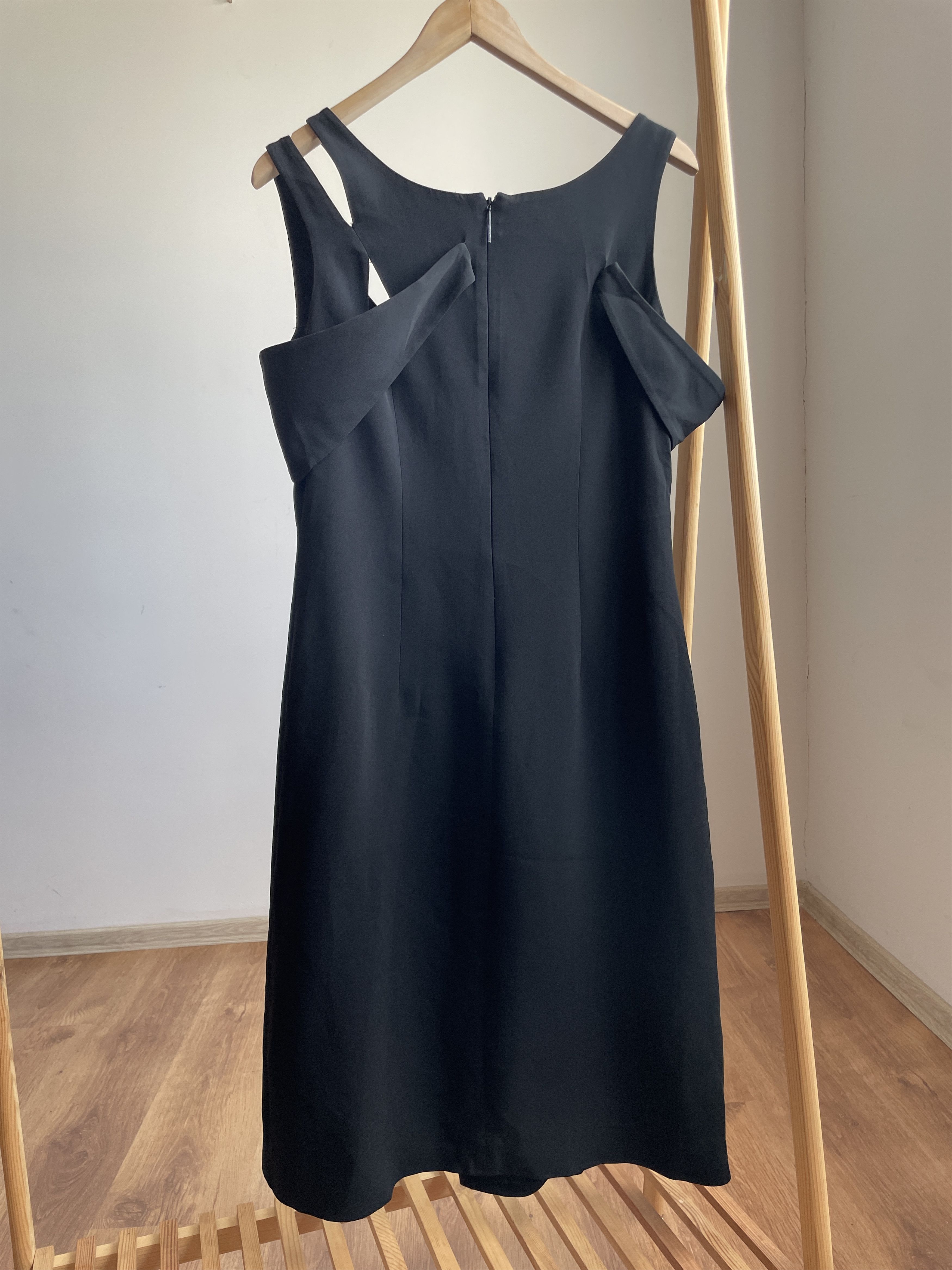 Christopher Kane Christopher Kane SS16 Runway Crash and Repair Cut Out Dress Size L / US 10 / IT 46 - 4 Thumbnail