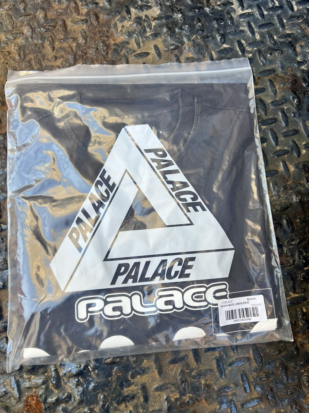 Palace × Vintage Palace Death Note Longsleeve Black Size US M / EU 48-50 / 2 - 4 Thumbnail