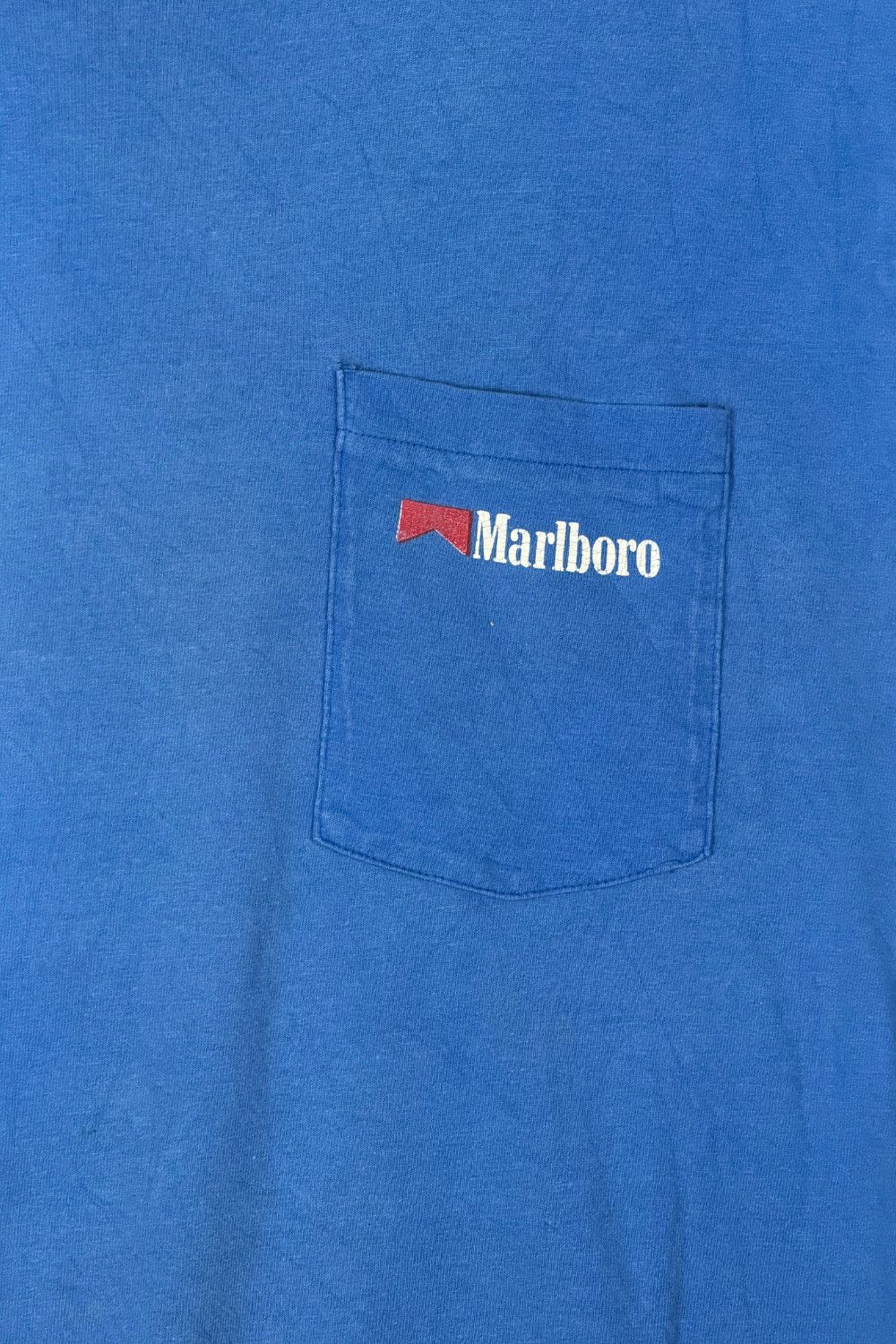 Fruit Of The Loom Vintage 90s Marlboro Desert Night Graphic Pocket T-Shirt Size US L / EU 52-54 / 3 - 5 Thumbnail