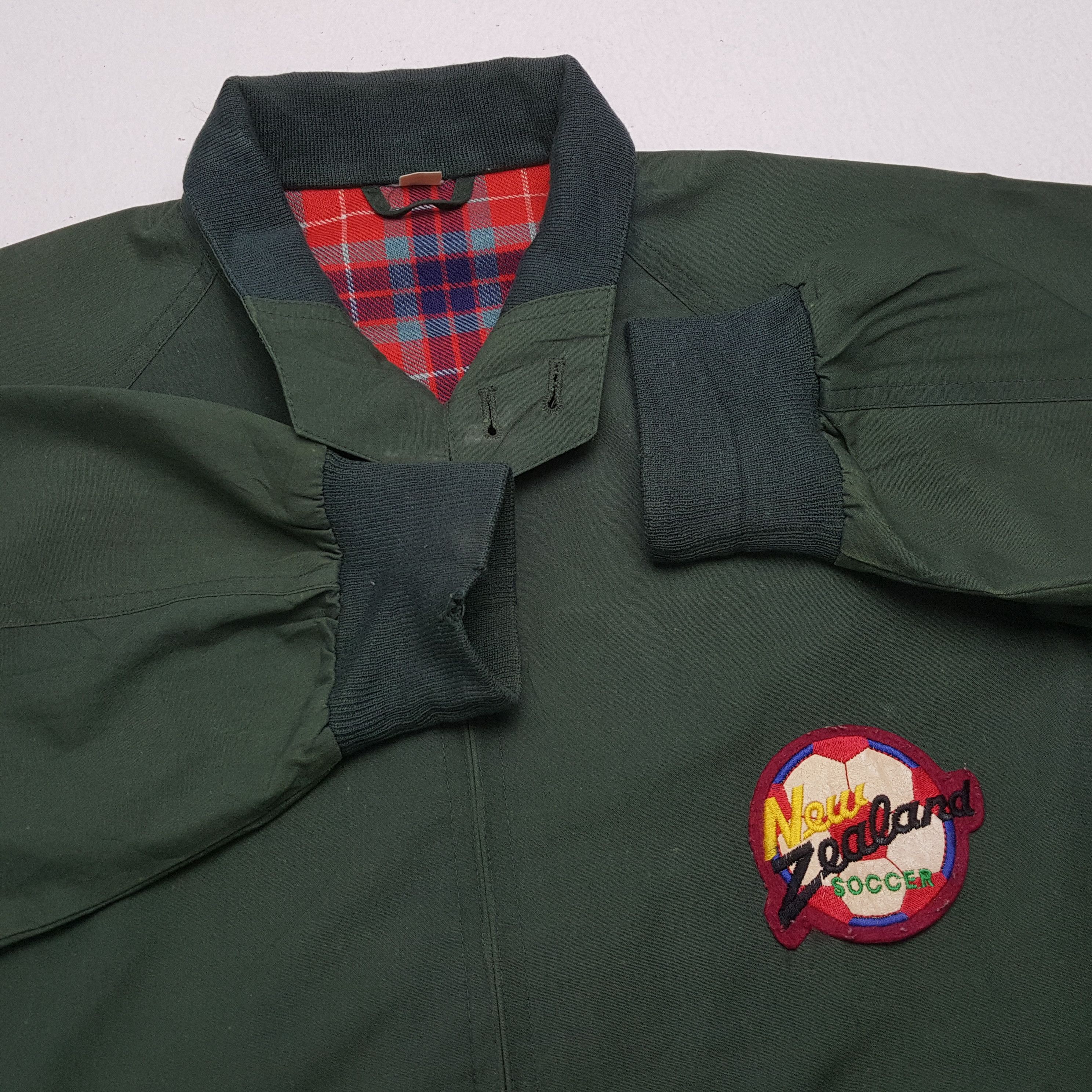New Zealand Outback × Vintage Vintage NEW ZEALAND SOCCER Football Team Jacket Size US M / EU 48-50 / 2 - 8 Thumbnail