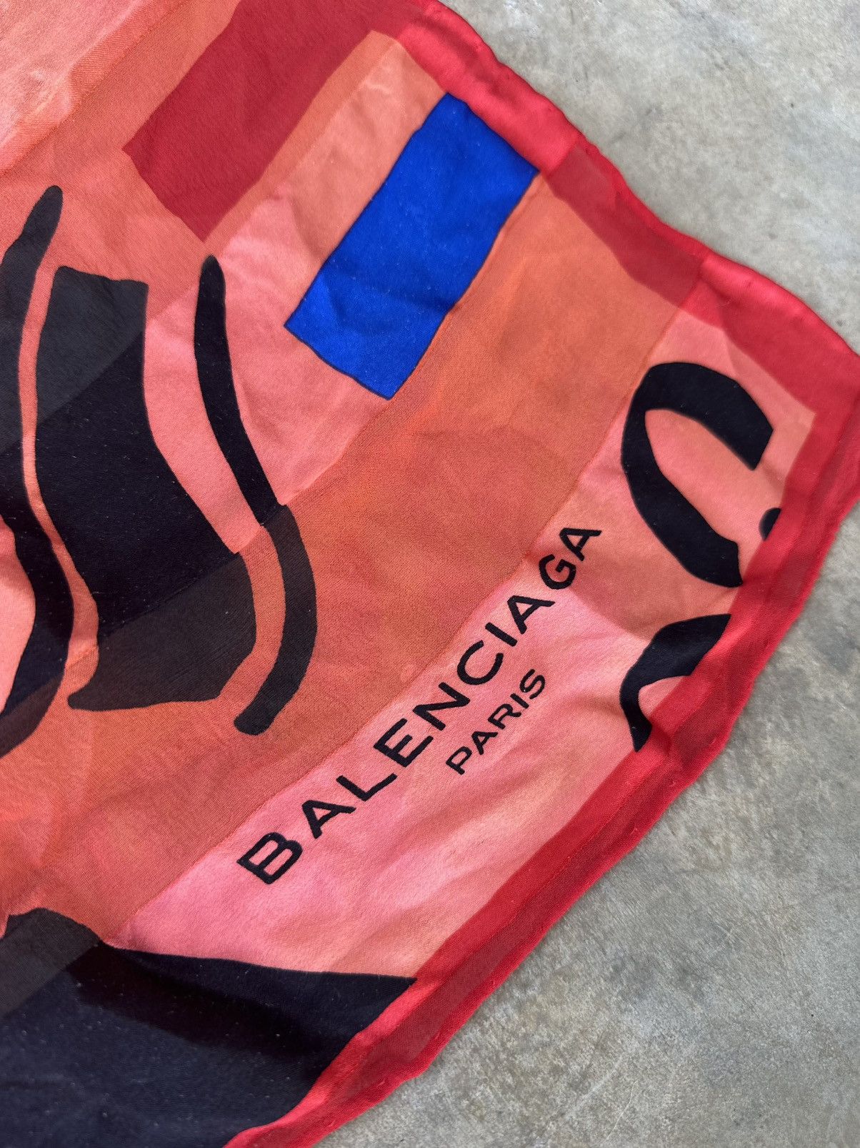 Balenciaga Balenciaga - Vintage Abstract Silk Scarves Size ONE SIZE - 6 Thumbnail